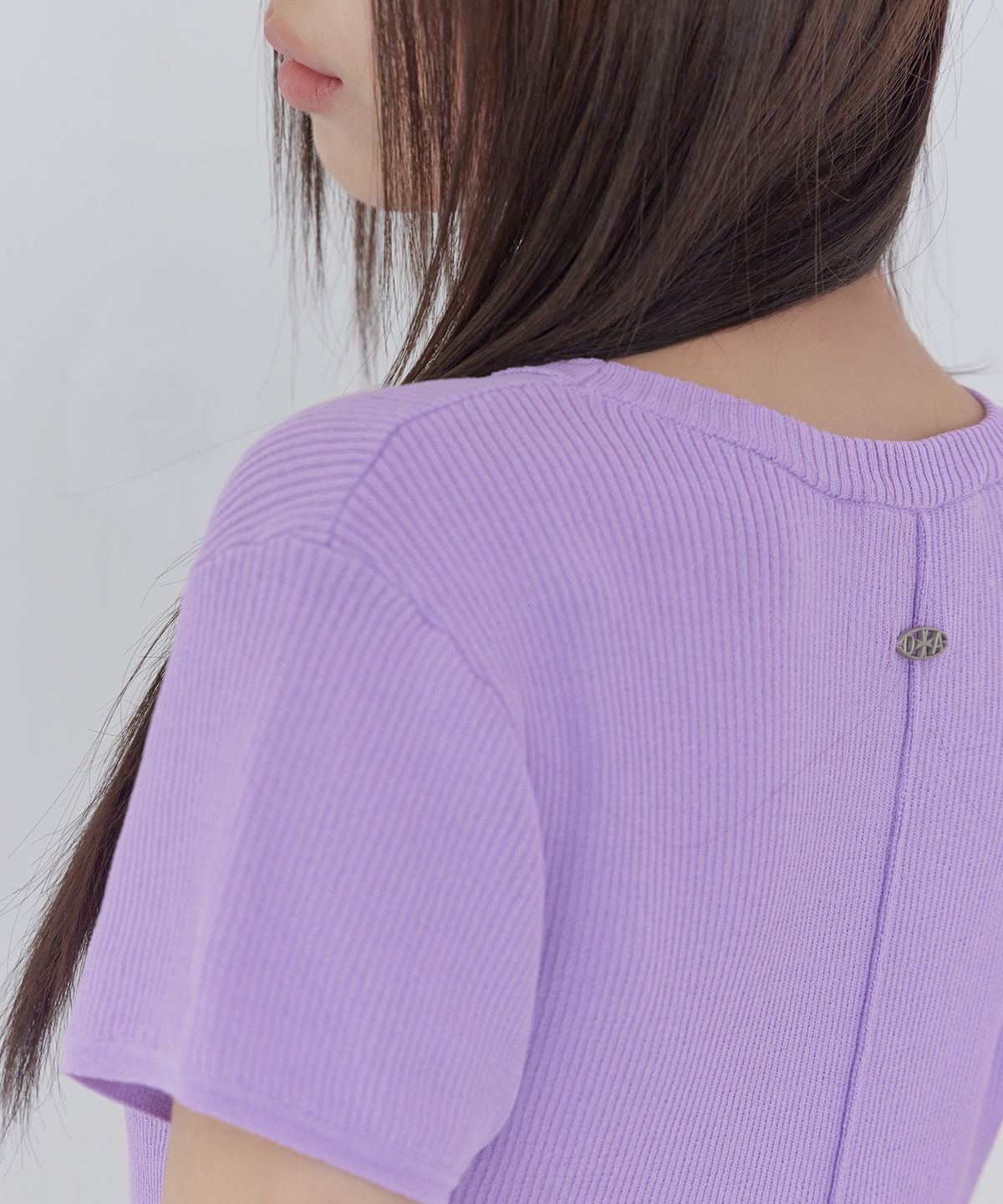 런던다다(LONDONDADA) Back Hem Slit Knit T-Shirt, 2colors