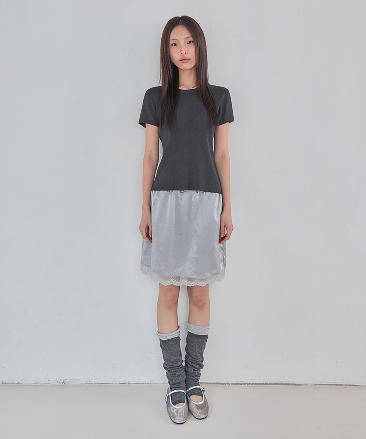 런던다다(LONDONDADA) Satin Lace Hem Mini Skirt, SILVER