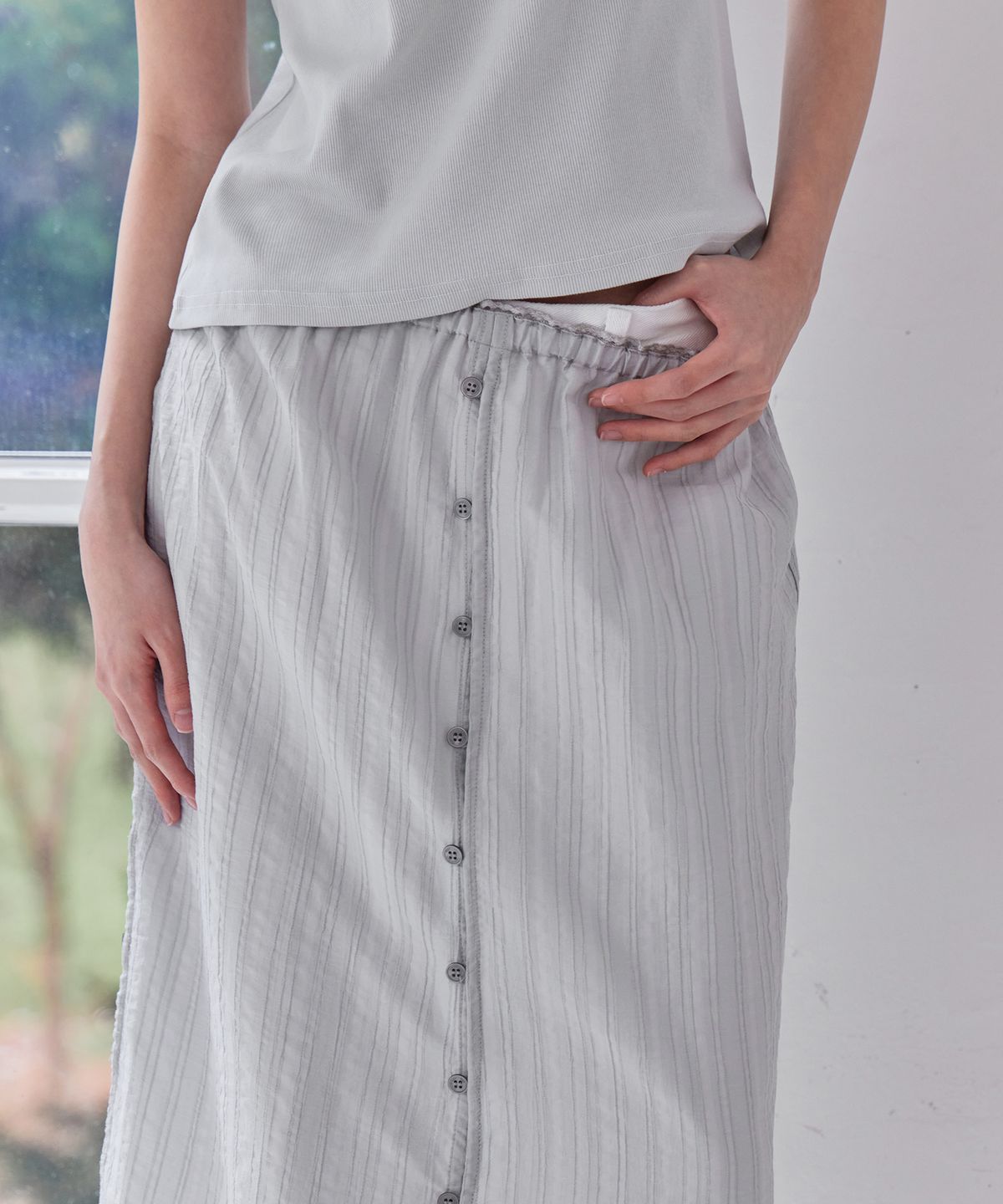 런던다다(LONDONDADA) Striped Button-up Layered Skirt, 2colors