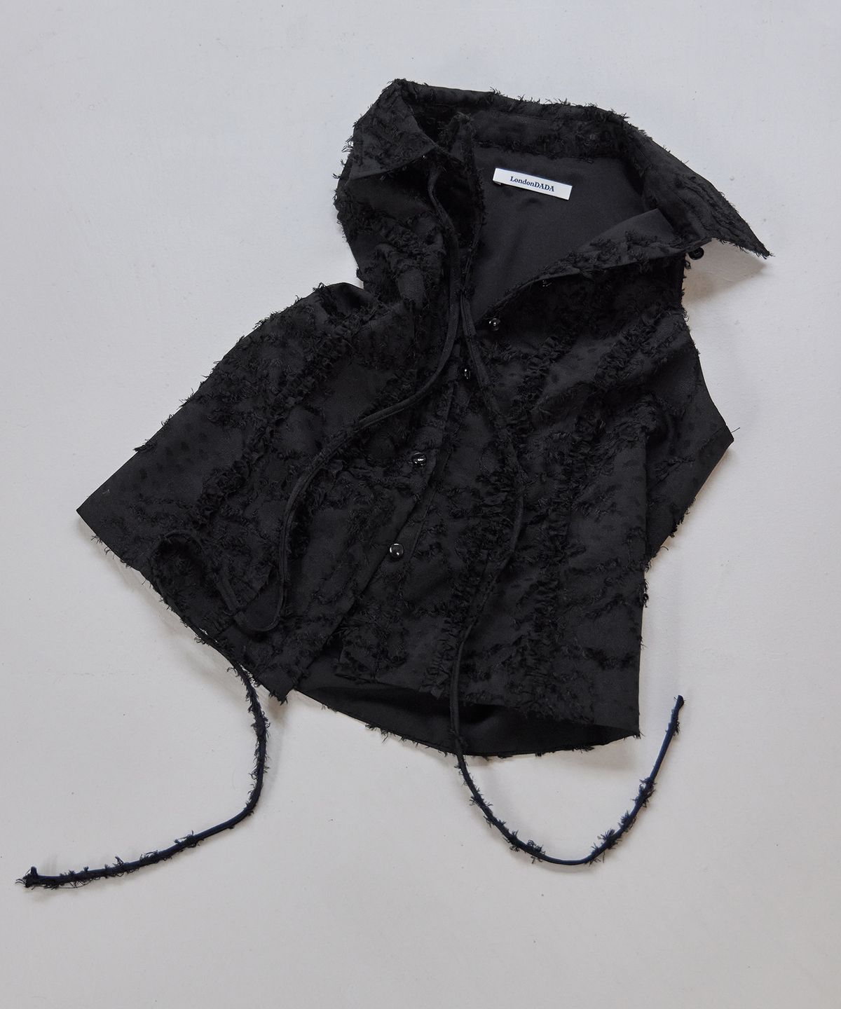 런던다다(LONDONDADA) Soft Fringe Sleeveless Shirt, BLACK