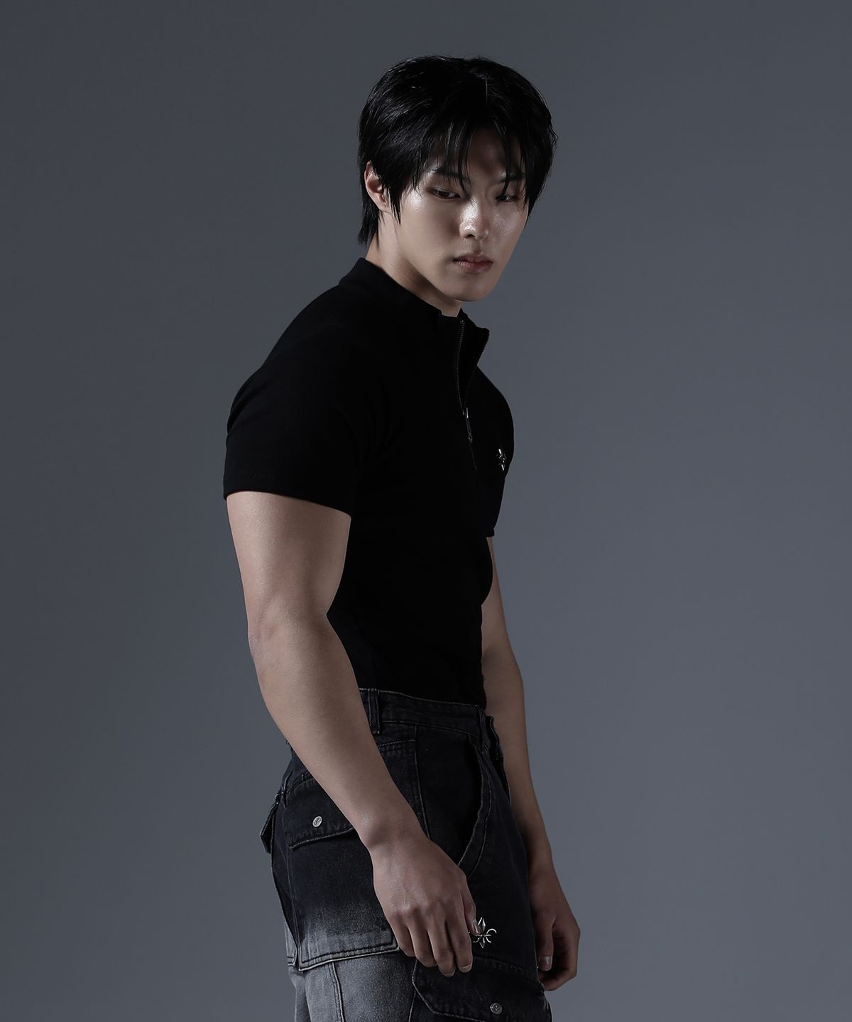 카미드(CARMID) 카미드 엔틱 반집업 반팔 [블랙]