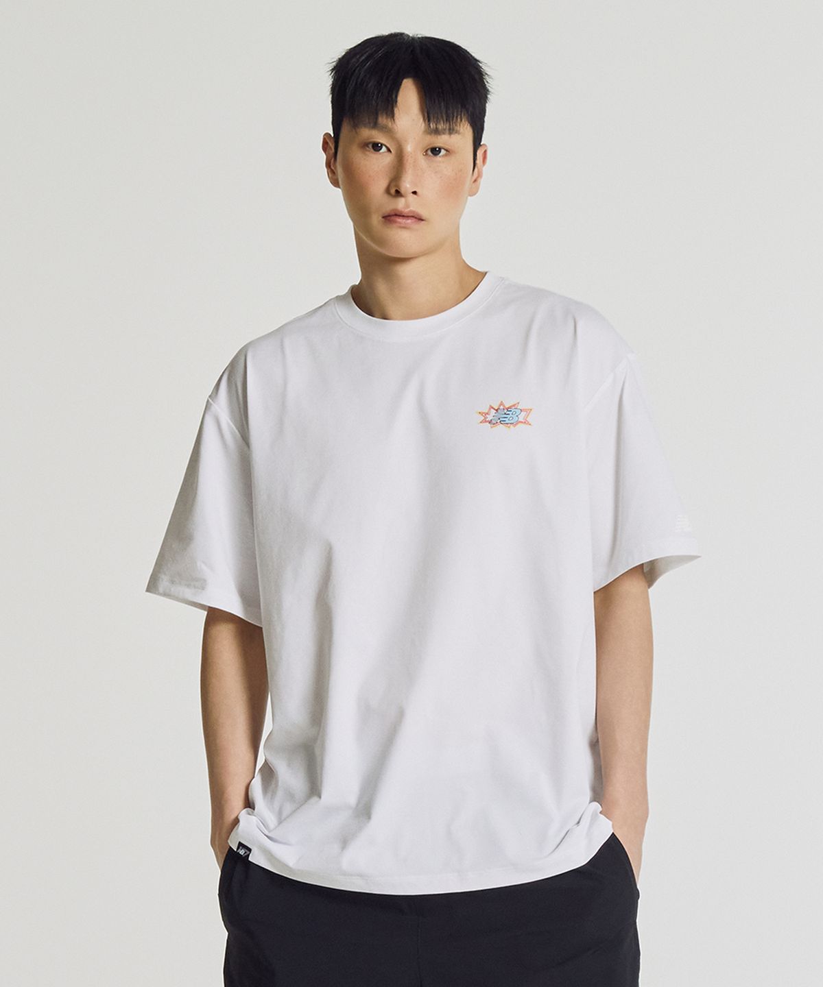 뉴발란스(NEW BALANCE) NBNEG25623 / UNI FROZEN 파워 반팔티 (WHITE)