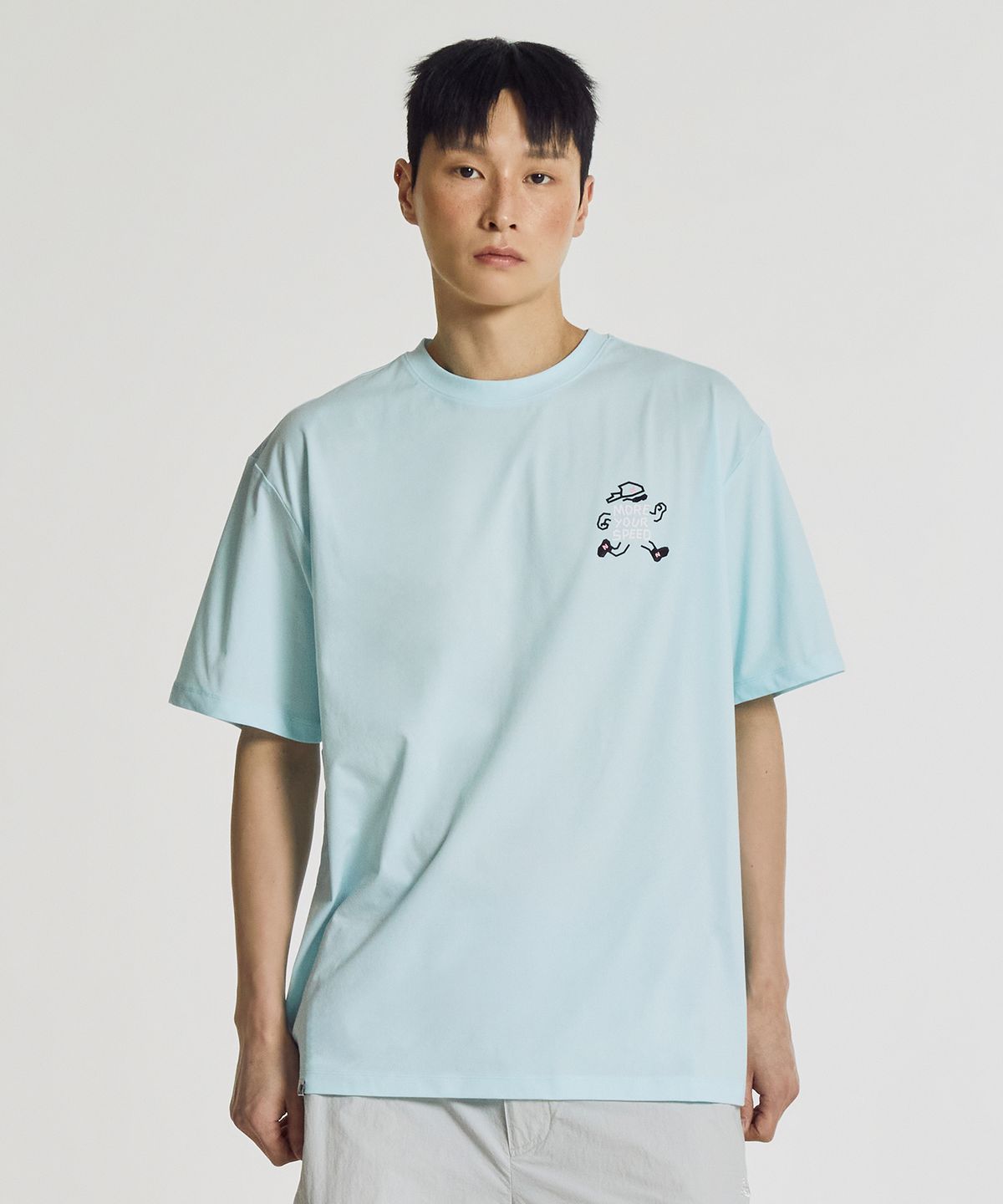 뉴발란스(NEW BALANCE) NBNEG25613 / UNI FROZEN 픽토그램 반팔티 (L/BLUE)