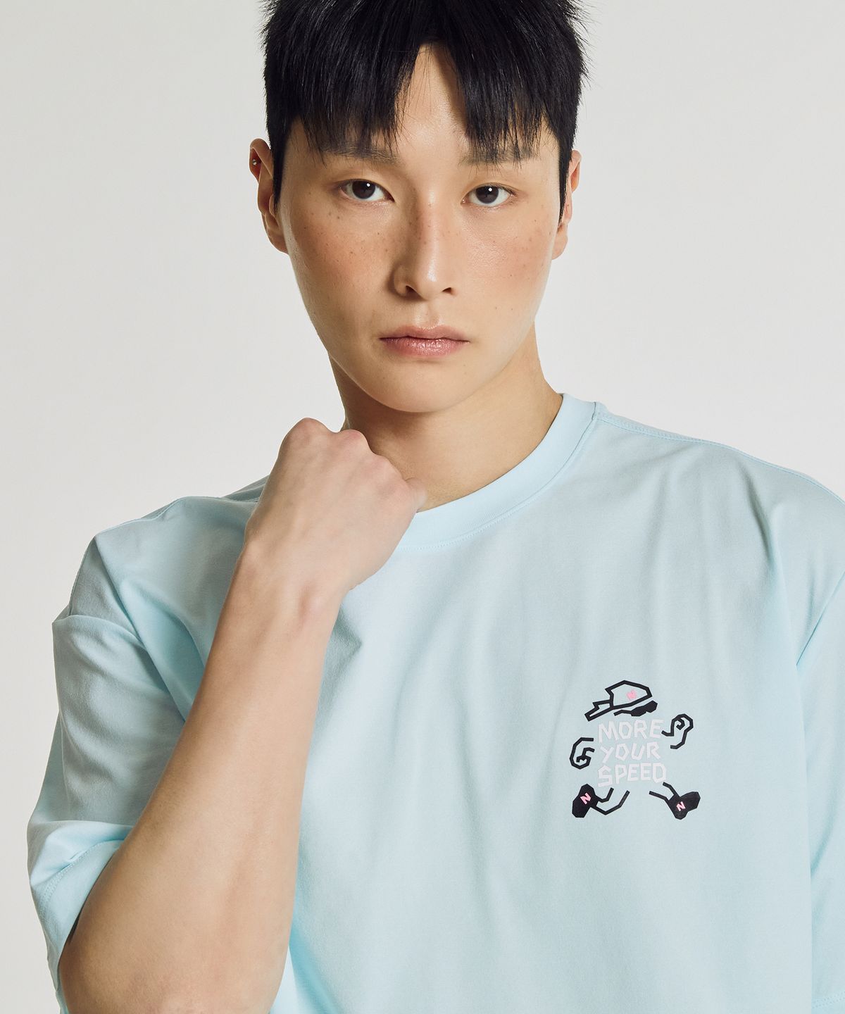 뉴발란스(NEW BALANCE) NBNEG25613 / UNI FROZEN 픽토그램 반팔티 (L/BLUE)
