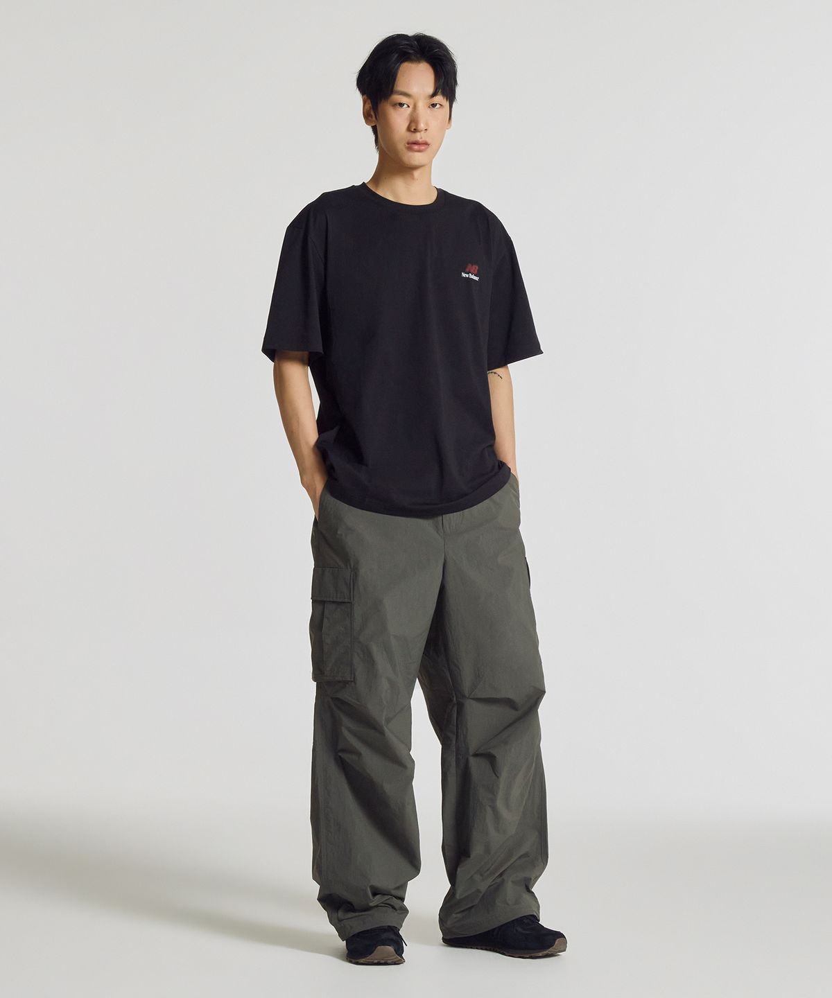 뉴발란스(NEW BALANCE) NBNEG31613 / UNI FROZEN 1906 반팔티 (BLACK)