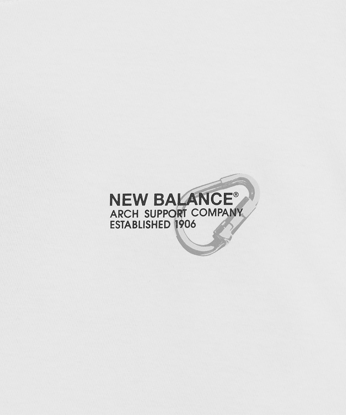뉴발란스(NEW BALANCE) NBNEG21543 / UNI 트랙 클럽 카라비너 그래픽 반팔티 (WHTIE)