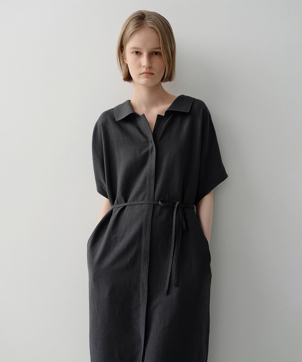 이아(EAAH) MALLOW LINEN SHIRT DRESS (CHARCOAL)