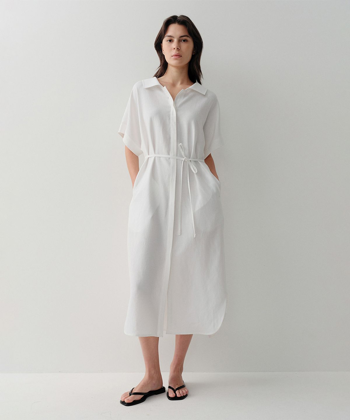 이아(EAAH) MALLOW LINEN SHIRT DRESS (WHITE)