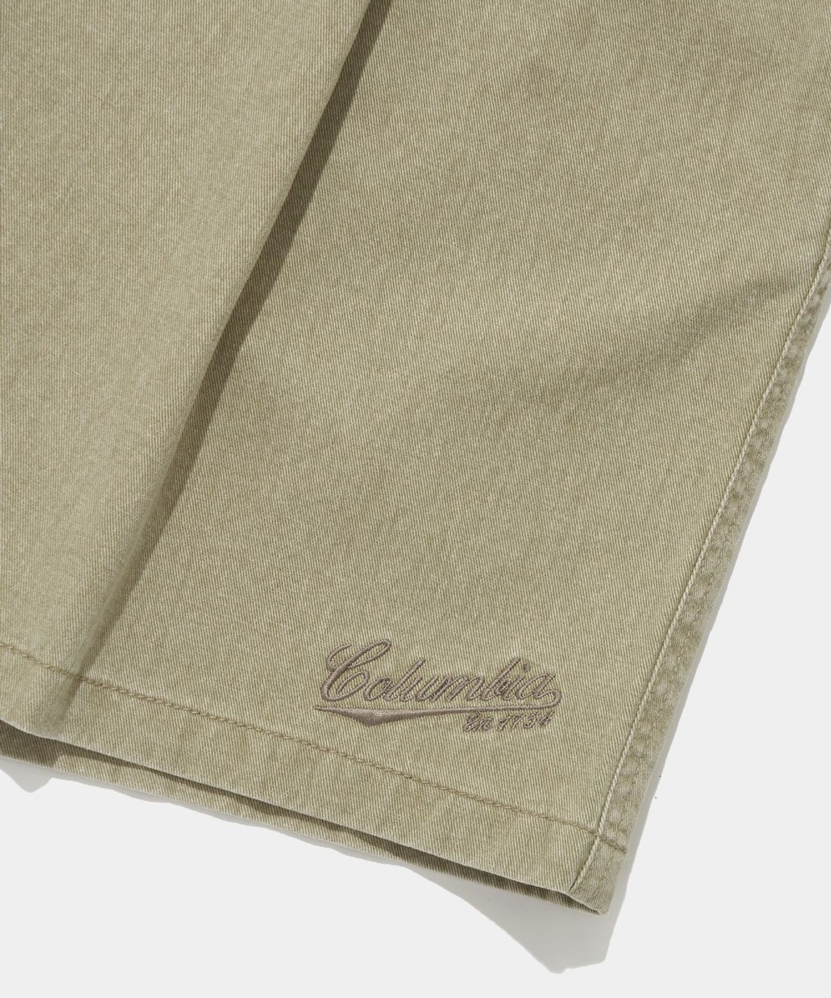 컬럼비아 유니버시티(COLUMBIA UNIVERSITY) TAIL LOGO PINTUCK WASHED TWILL SHORTS PANTS_BEIGE