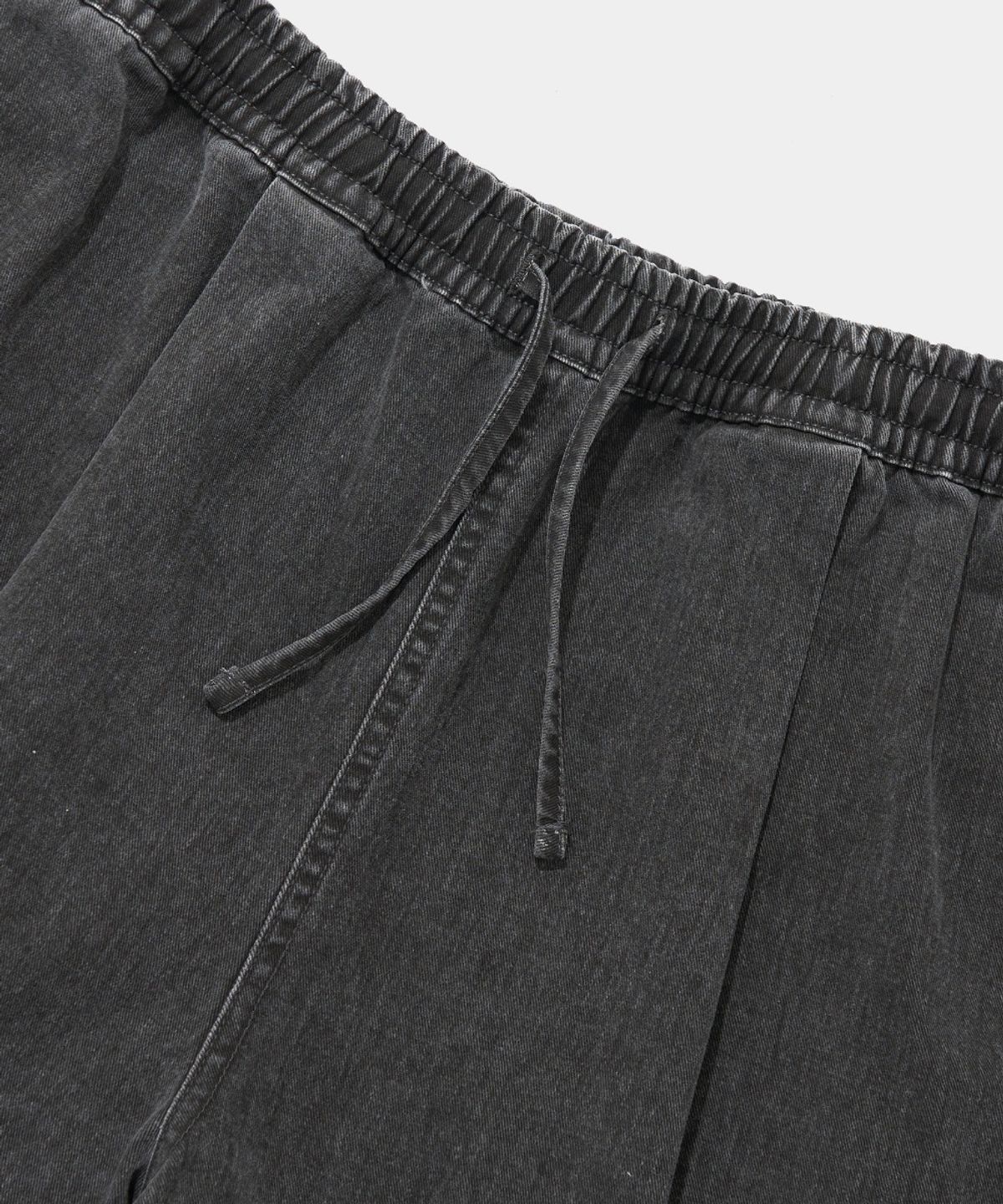 컬럼비아 유니버시티(COLUMBIA UNIVERSITY) TAIL LOGO PINTUCK WASHED TWILL SHORTS PANTS_CHARCOAL