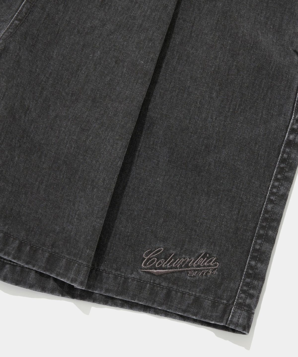 컬럼비아 유니버시티(COLUMBIA UNIVERSITY) TAIL LOGO PINTUCK WASHED TWILL SHORTS PANTS_CHARCOAL
