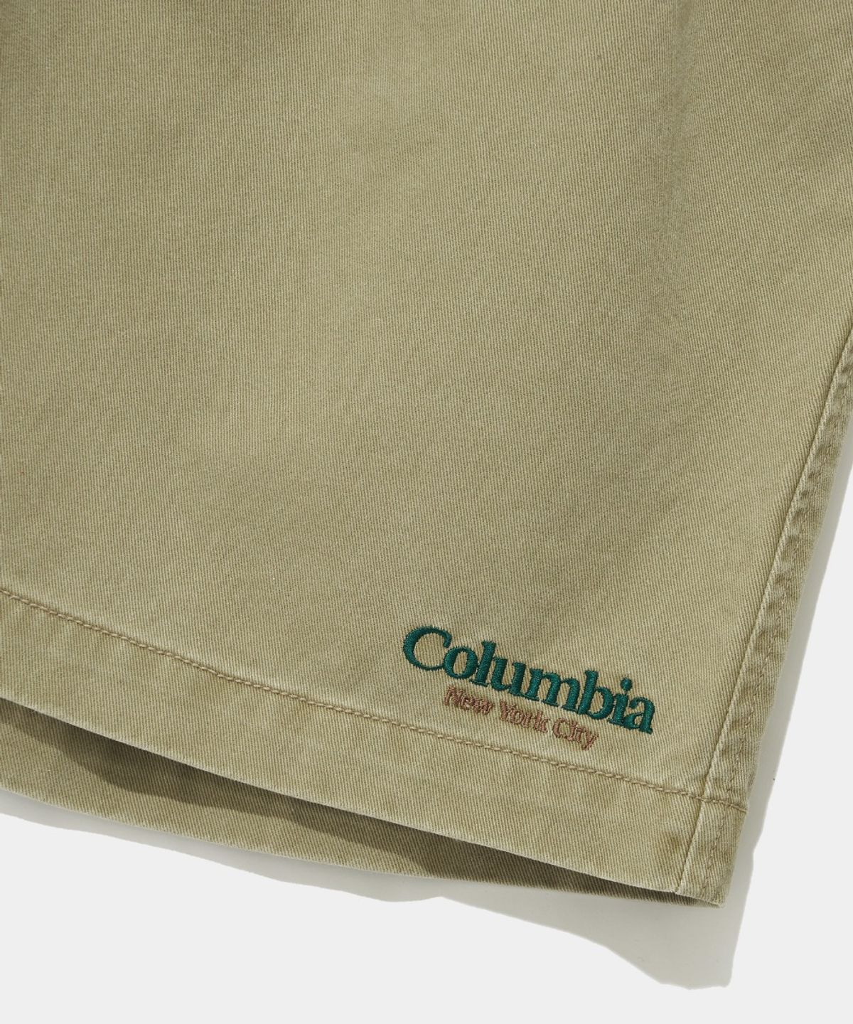 컬럼비아 유니버시티(COLUMBIA UNIVERSITY) NYC EMB WASHED TWILL SHORTS PANTS_BEIGE