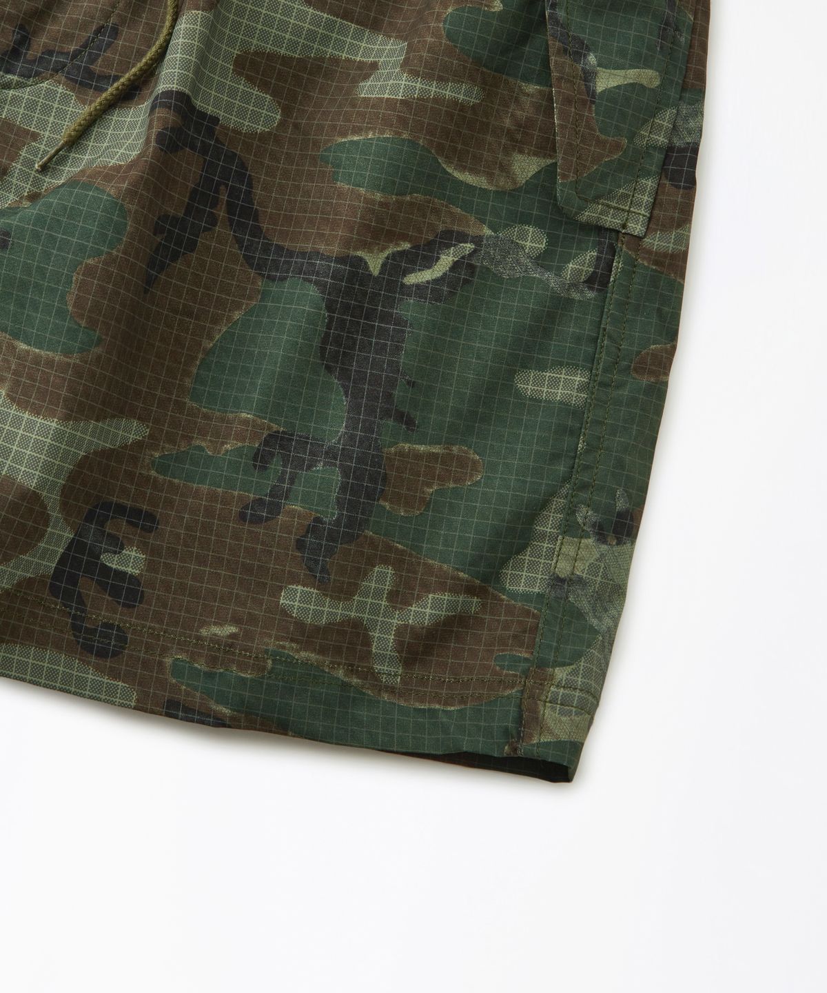 아웃스탠딩(OUTSTANDING) M-51 CAMO SWIM SHORTS_OLIVE