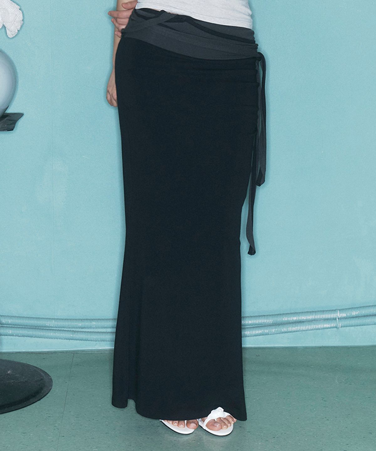 플리즈노팔로우(PLEASENOFOLLOW) Ina Shirring Long Skirt (Black)