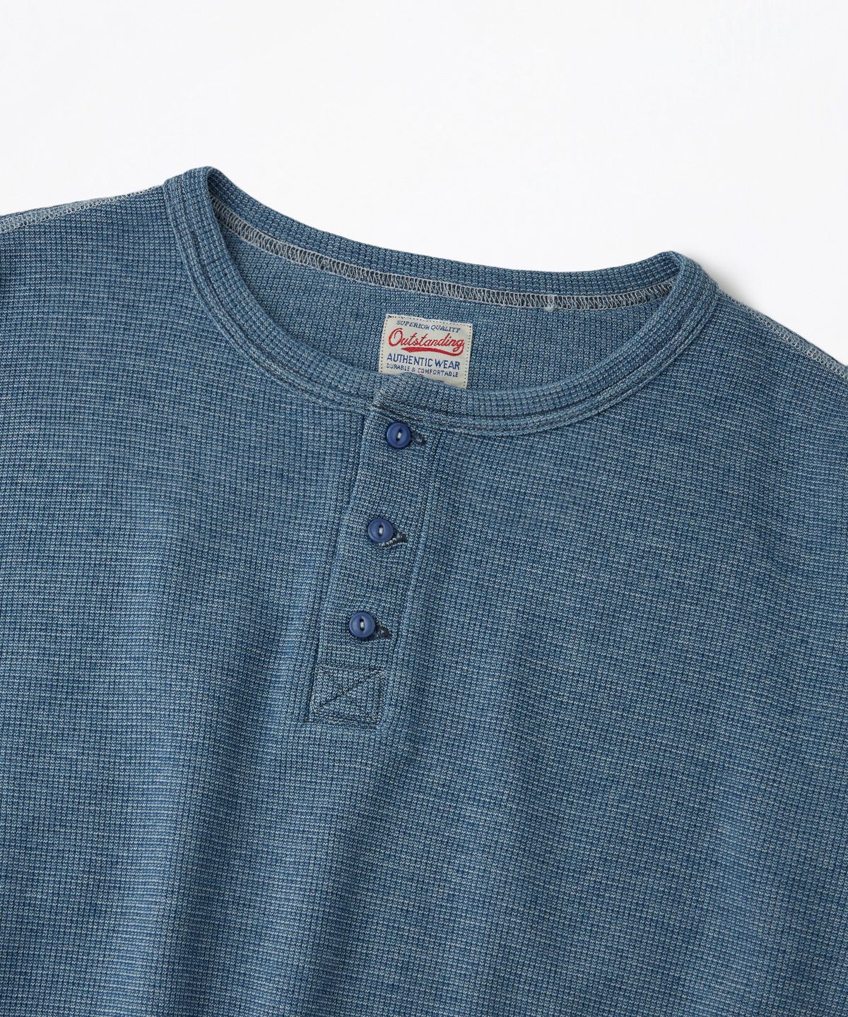 아웃스탠딩(OUTSTANDING) INDIGO WAFFLE HENLEY NECK HALF SLEEVE TEE_L.BLUE