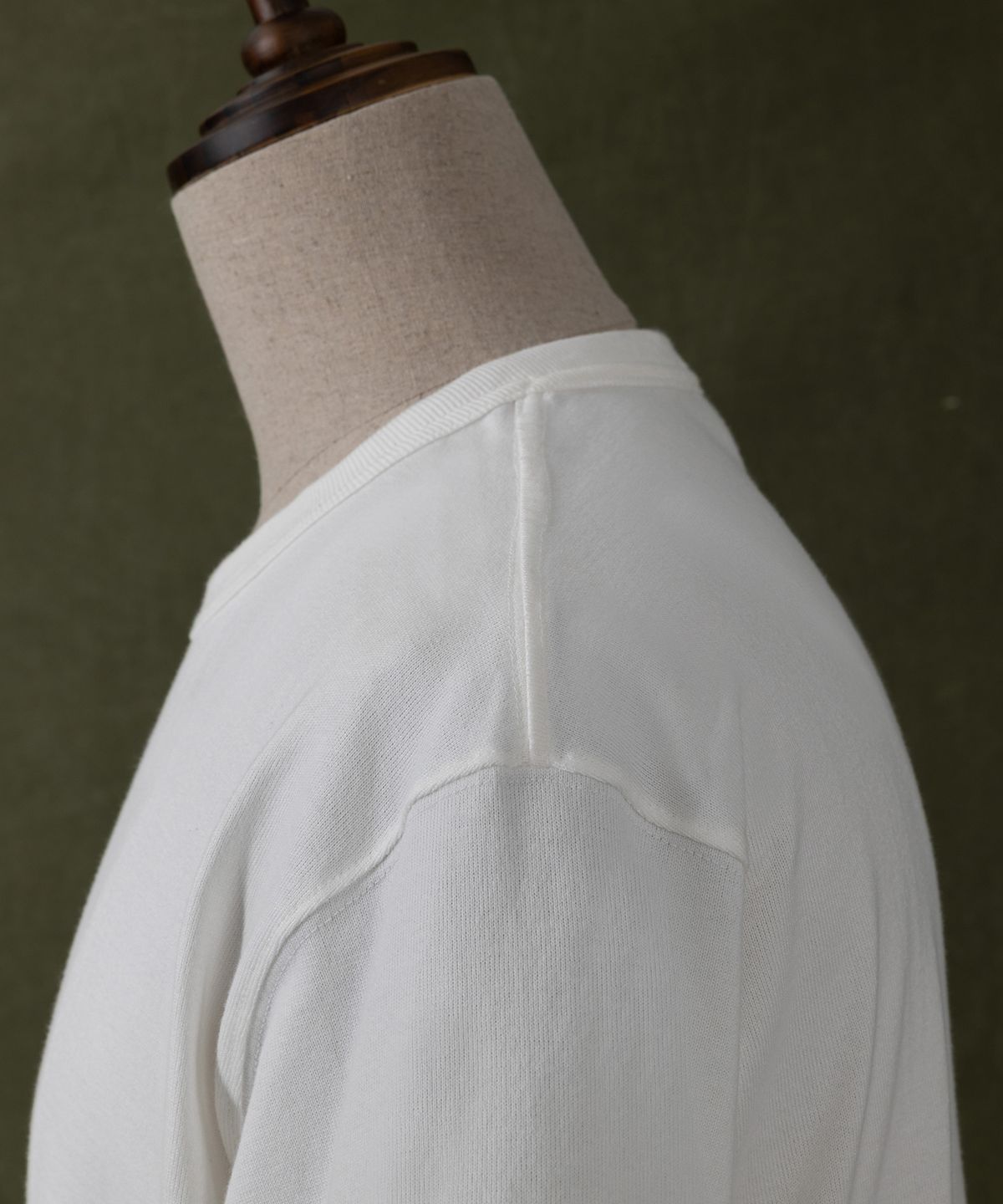 아웃스탠딩(OUTSTANDING) JAPANESE TENJIKU JERSEY TUBULAR TEE_OFF WHITE