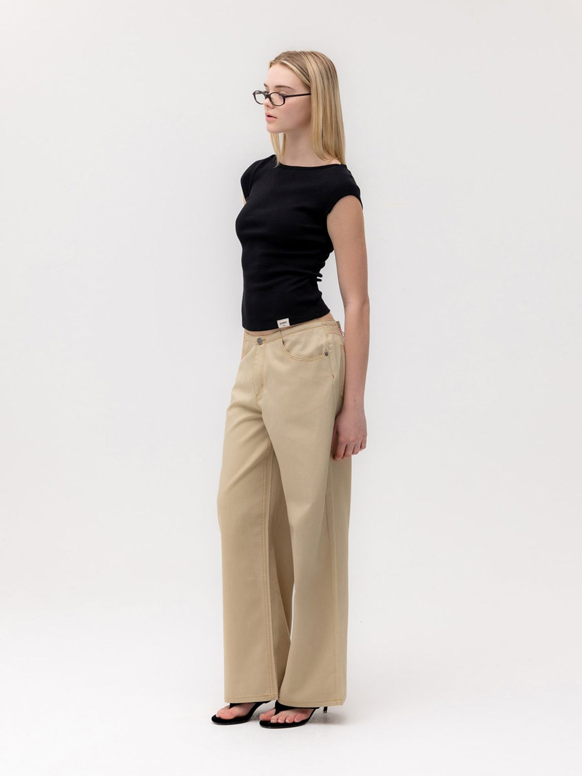 글로니(GLOWNY) THE SAVANNA JEANS (BEIGE)
