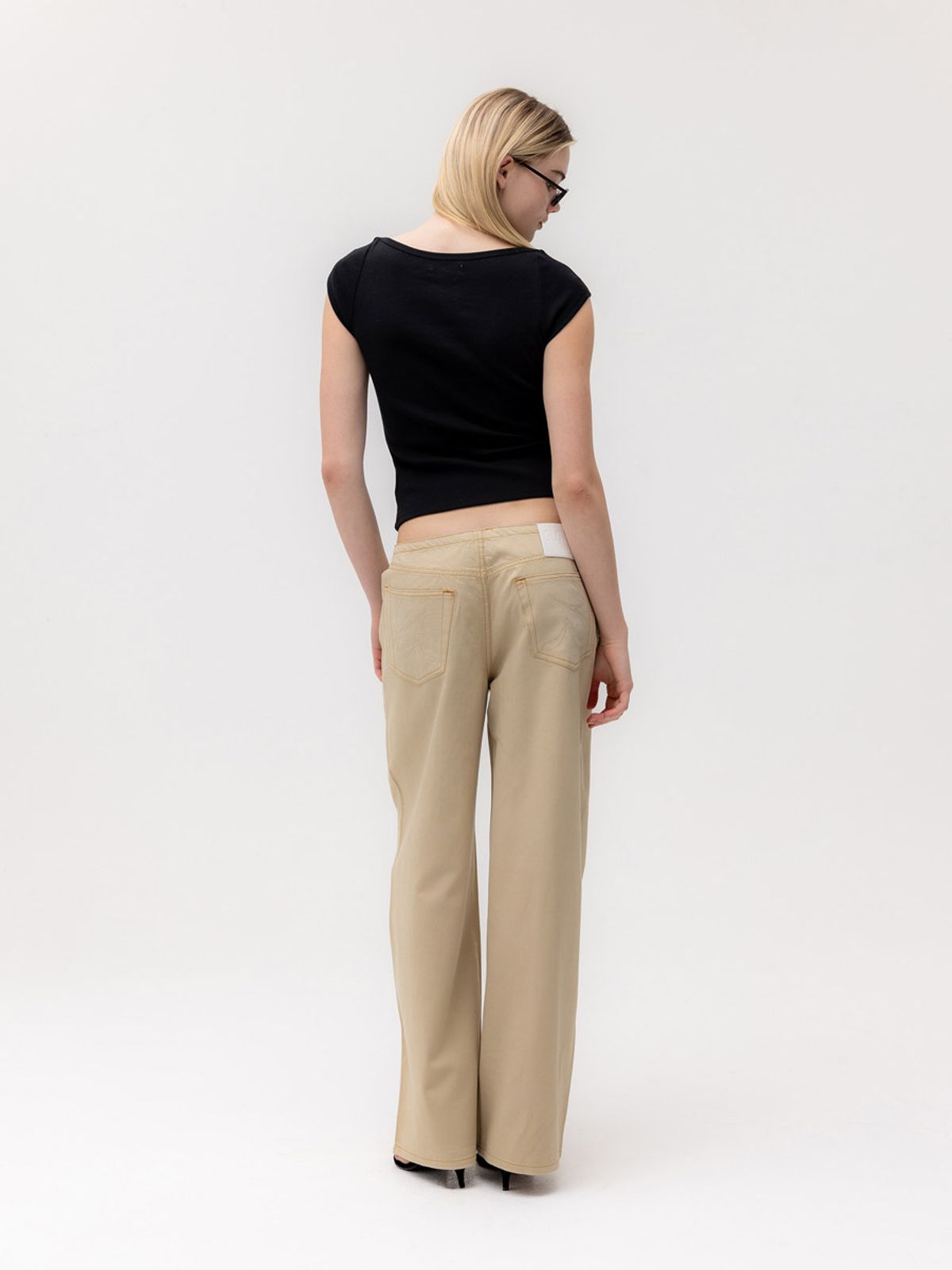 글로니(GLOWNY) THE SAVANNA JEANS (BEIGE)