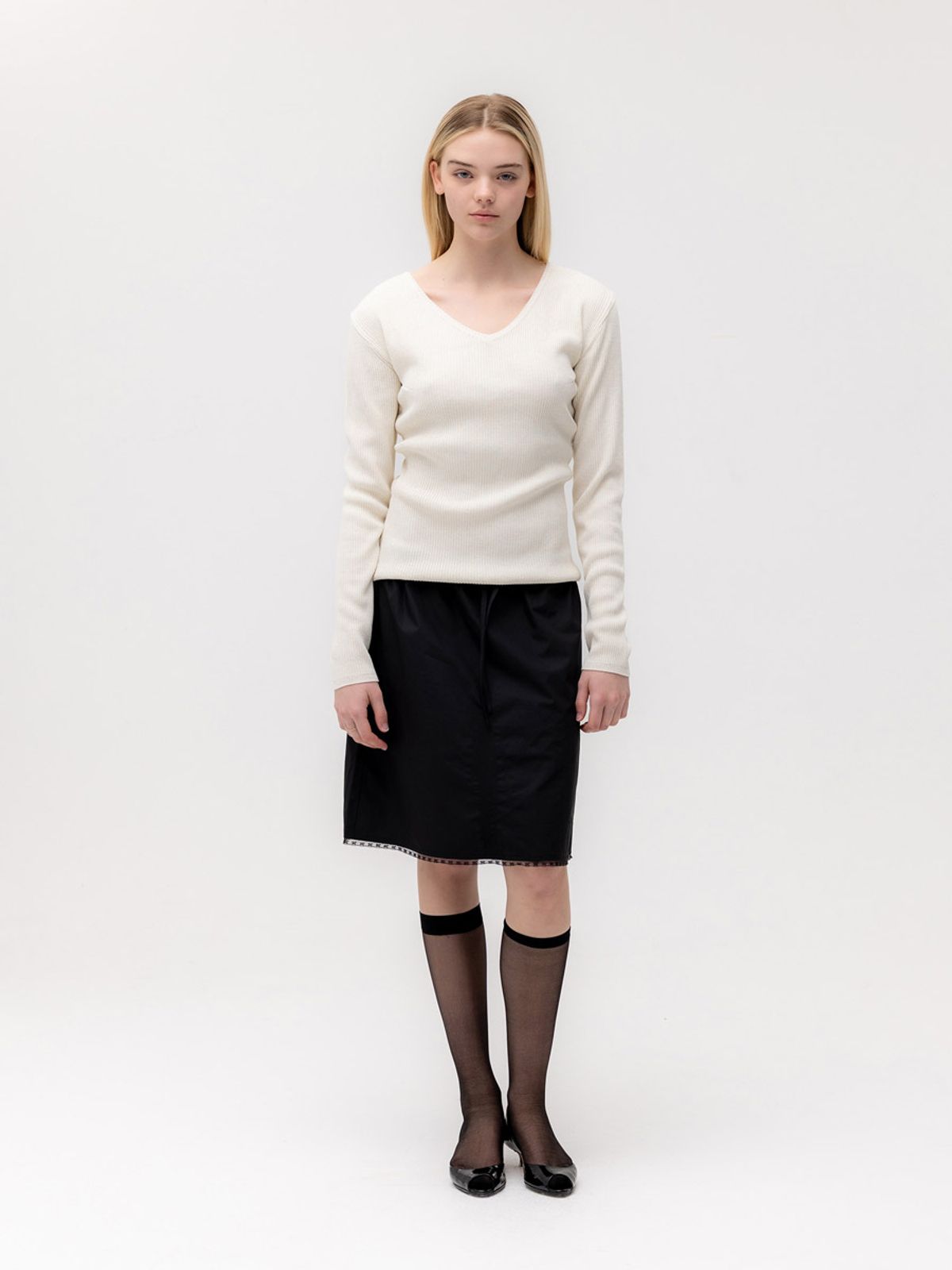 글로니(GLOWNY) G CLASSIC LACE-UP MIDI SKIRT (BLACK)