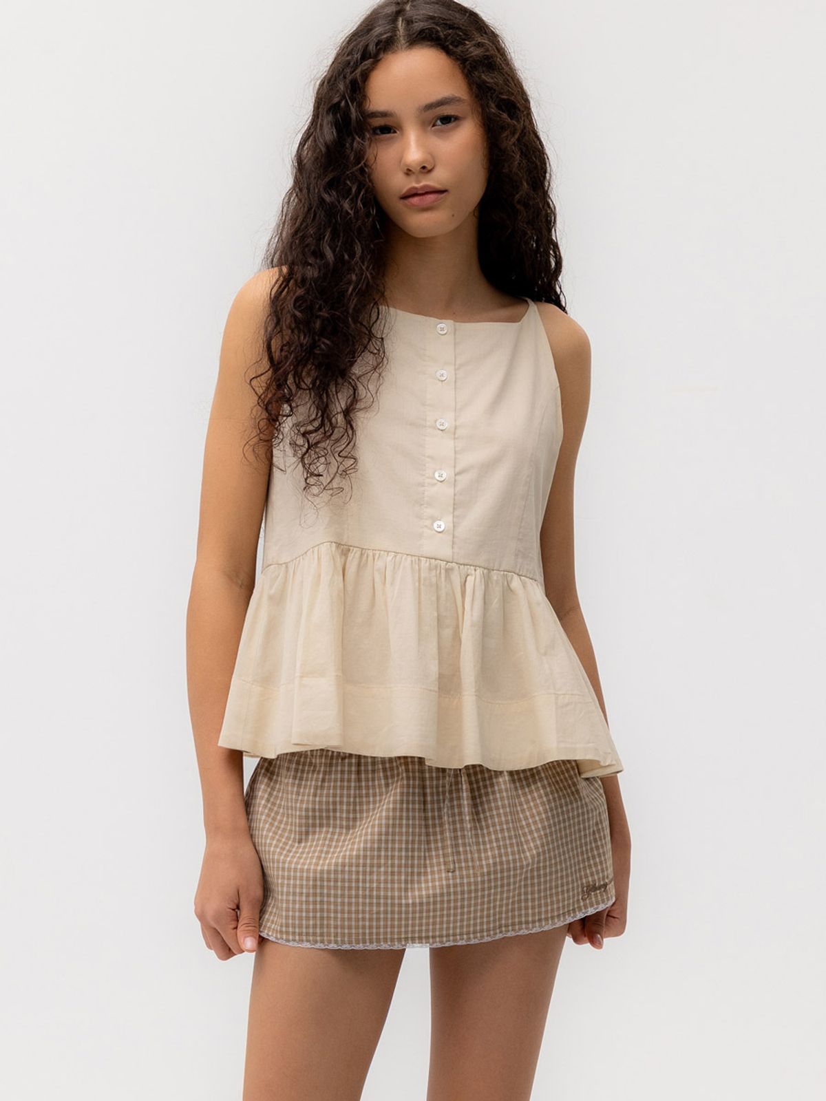 글로니(GLOWNY) G RUFFLED BUTTON BLOUSE (BEIGE)