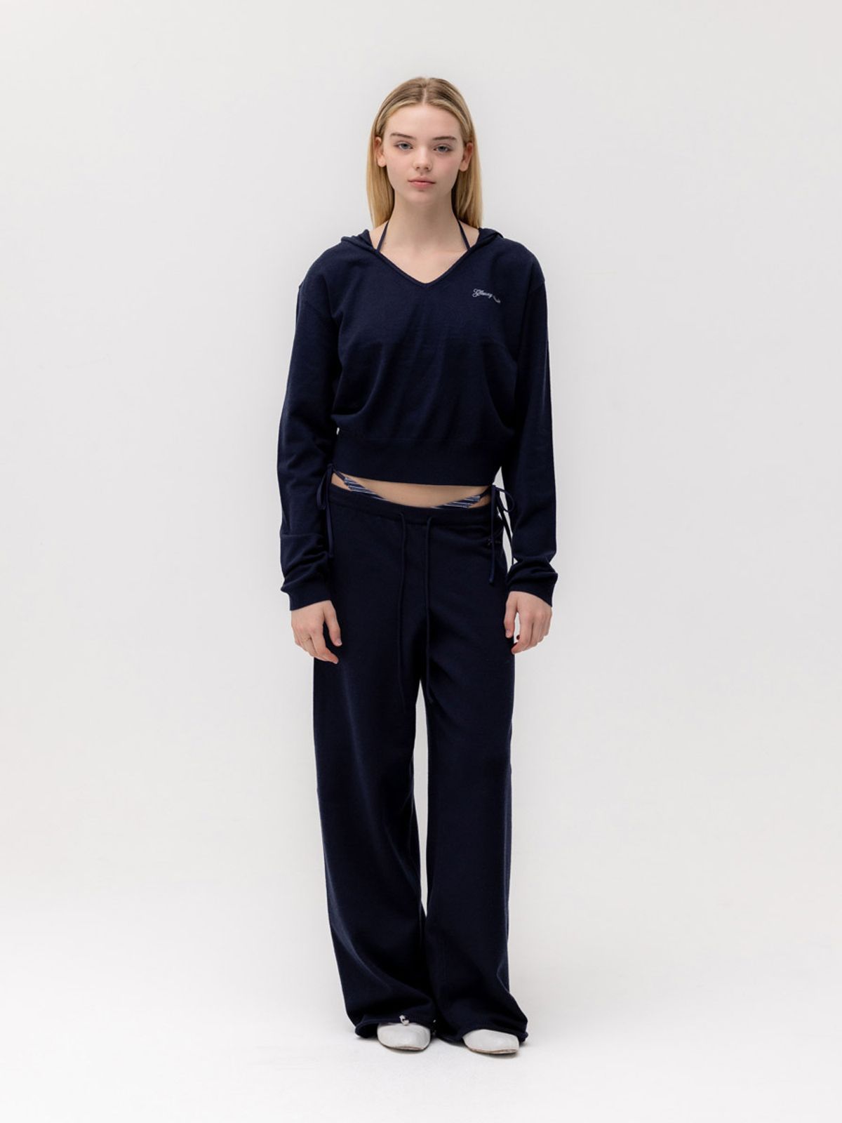 글로니(GLOWNY) G HUG KNIT PANTS (NAVY)
