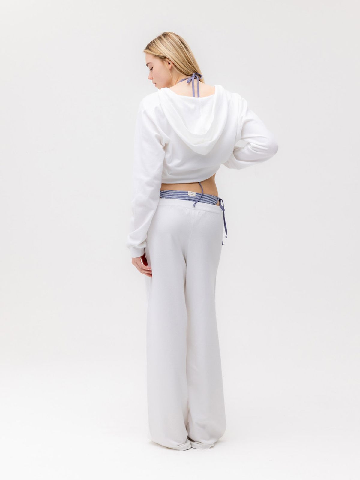 글로니(GLOWNY) G HUG KNIT PANTS (WHITE)