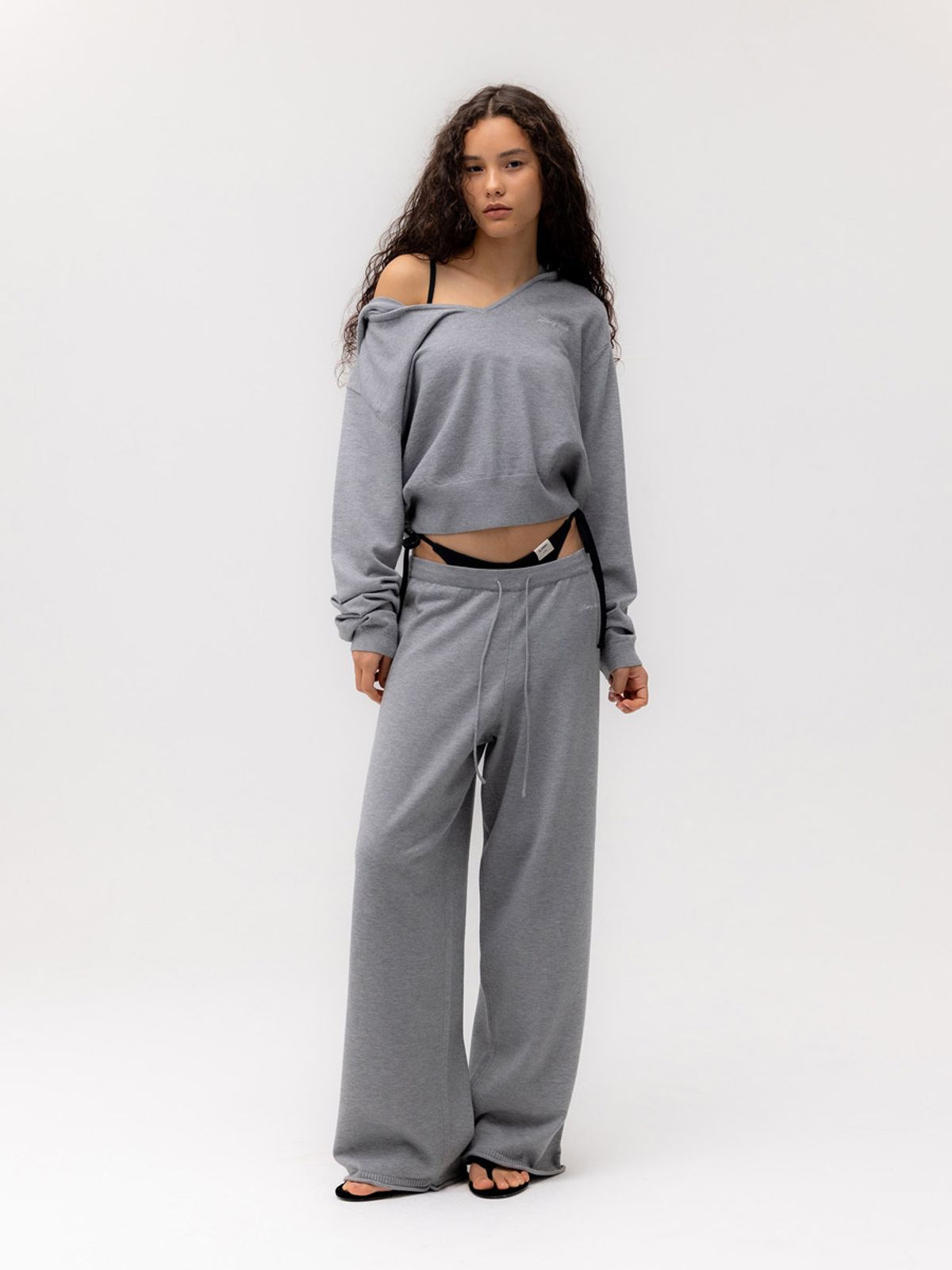 글로니(GLOWNY) G HUG V-NECK KNIT HOODIE (MELANGE GRAY)
