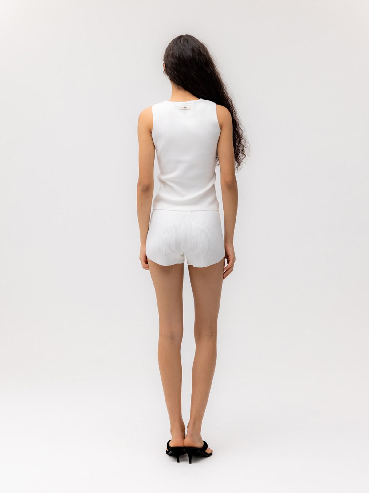 글로니(GLOWNY) G REST KNIT SLEEVELESS (WHITE)