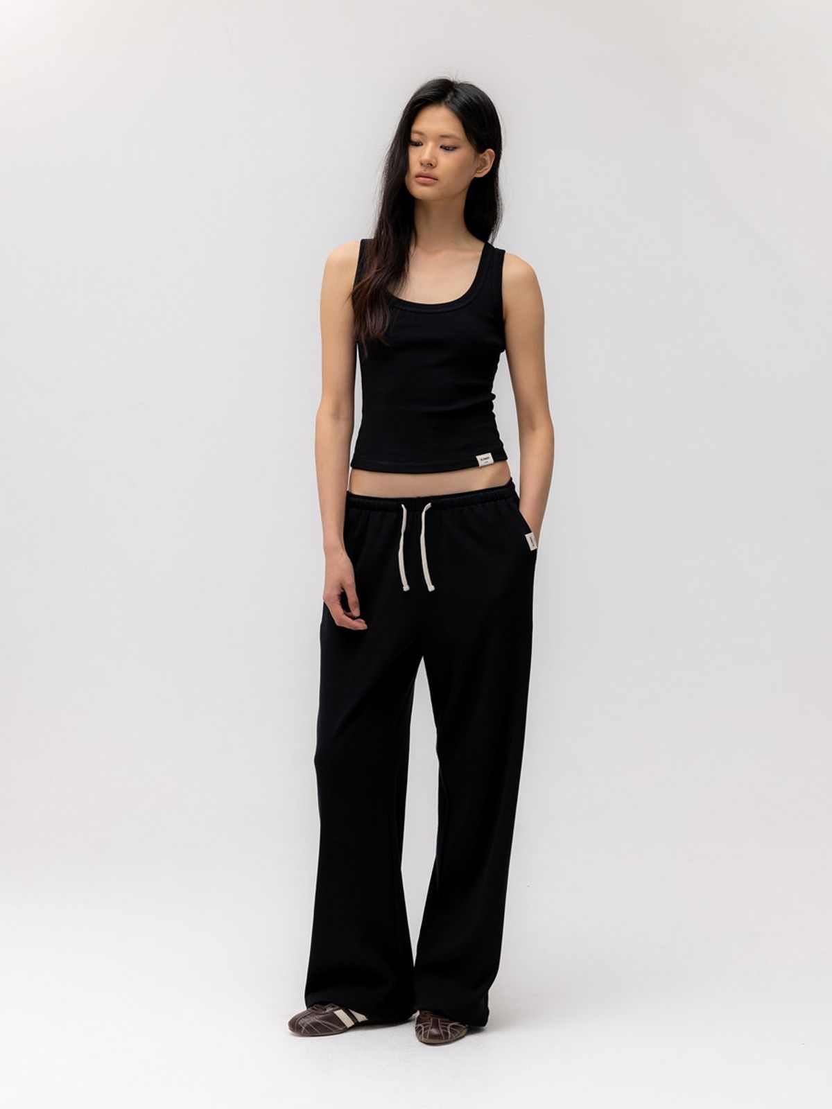 글로니(GLOWNY) G COMFORT STRING PANTS (BLACK)