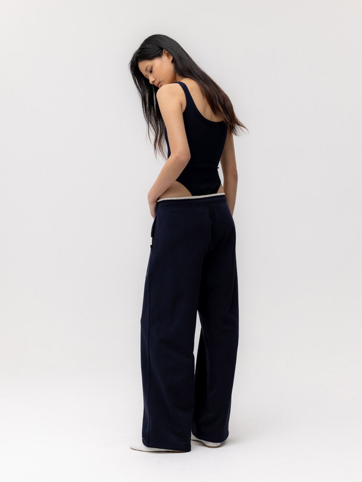 글로니(GLOWNY) G CONTRAST SWEATPANTS 2.0 (NAVY)