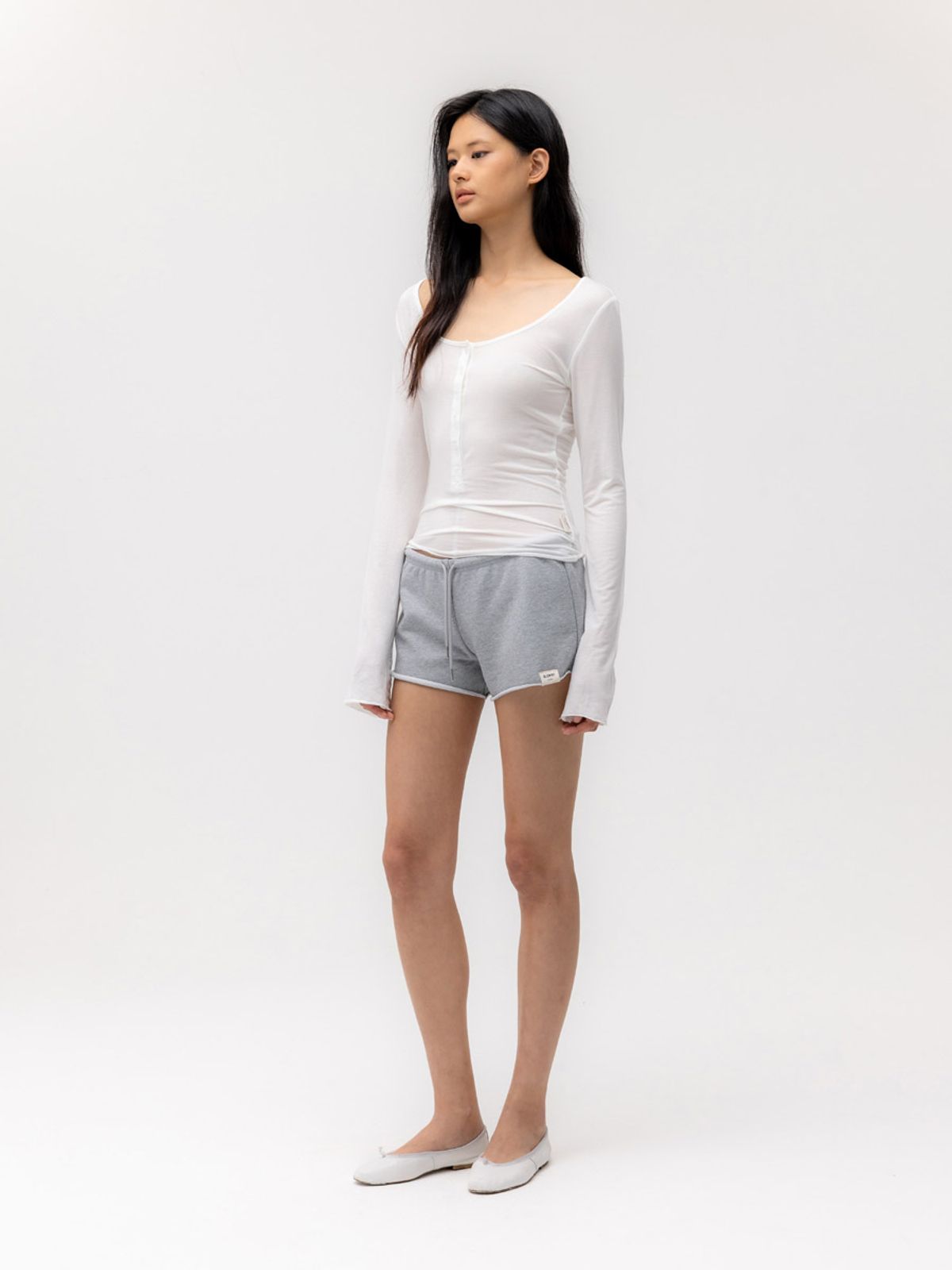 글로니(GLOWNY) G LOW RISE SHORTS (MELANGE GRAY)