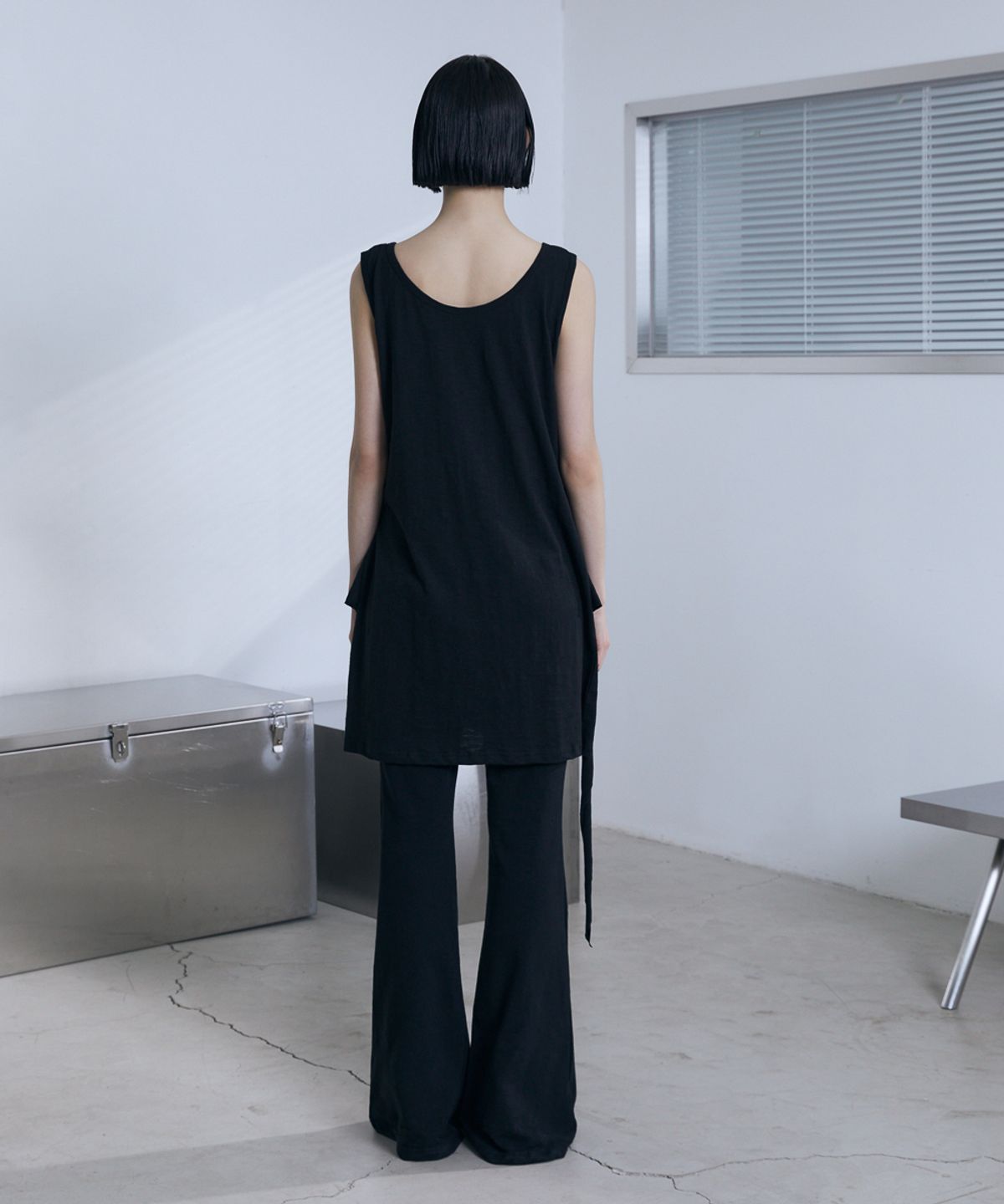분트(VOONT) Henley Neck Tie Mini Dress (BLACK)