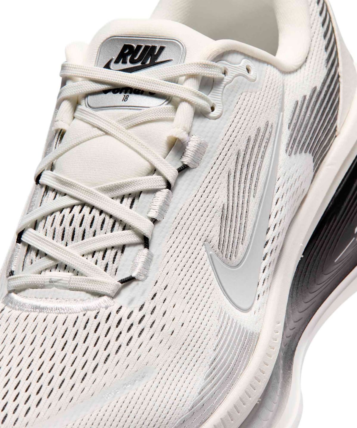 나이키(NIKE) 보메로 18 M - 서밋 화이트:블랙:오프 화이트:메탈릭 실버  / II7189-100