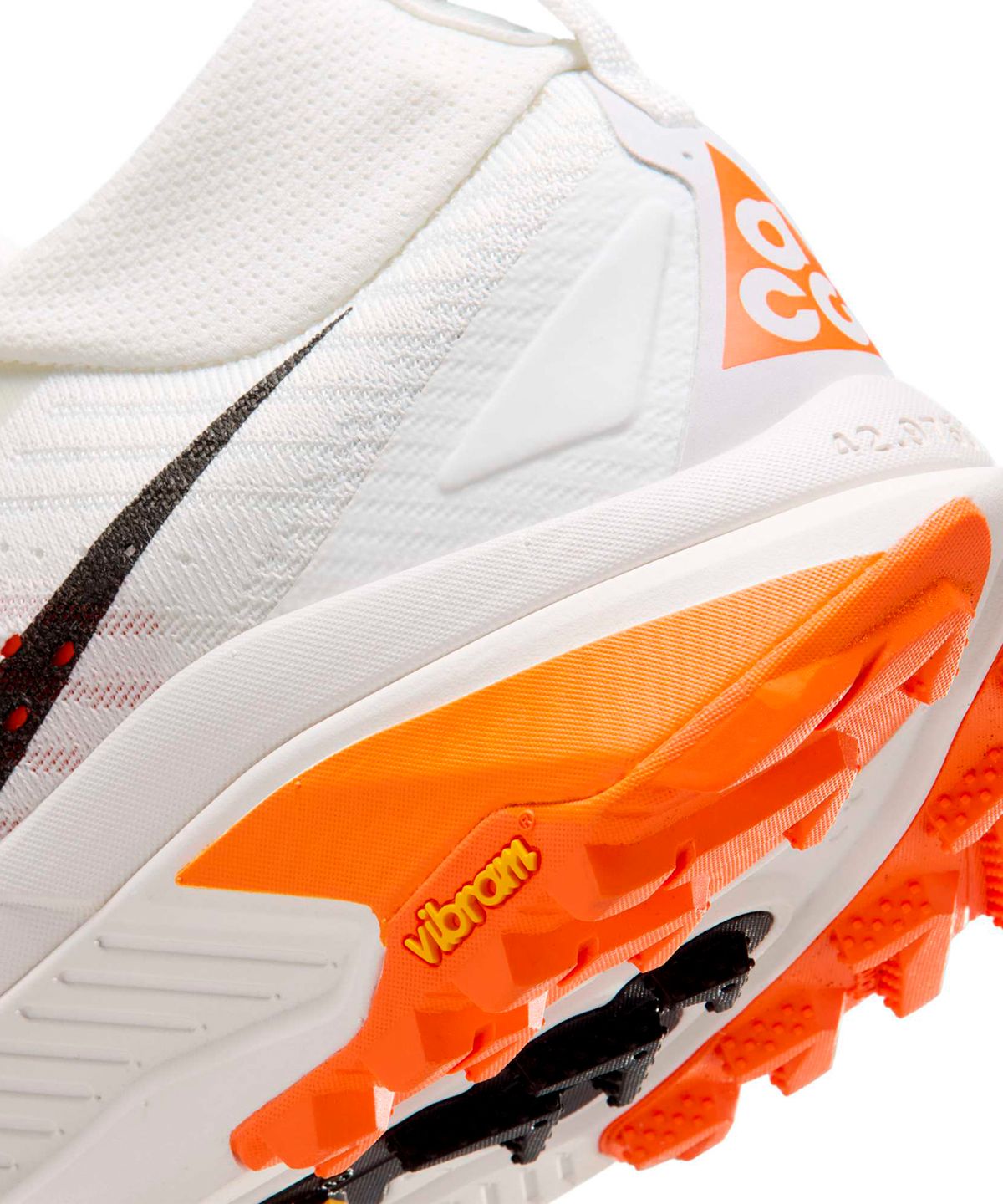 나이키(NIKE) ACG 제가마 트레일 W - 서밋 화이트:팬텀:세이프티 오렌지:블랙 / HV8115-103