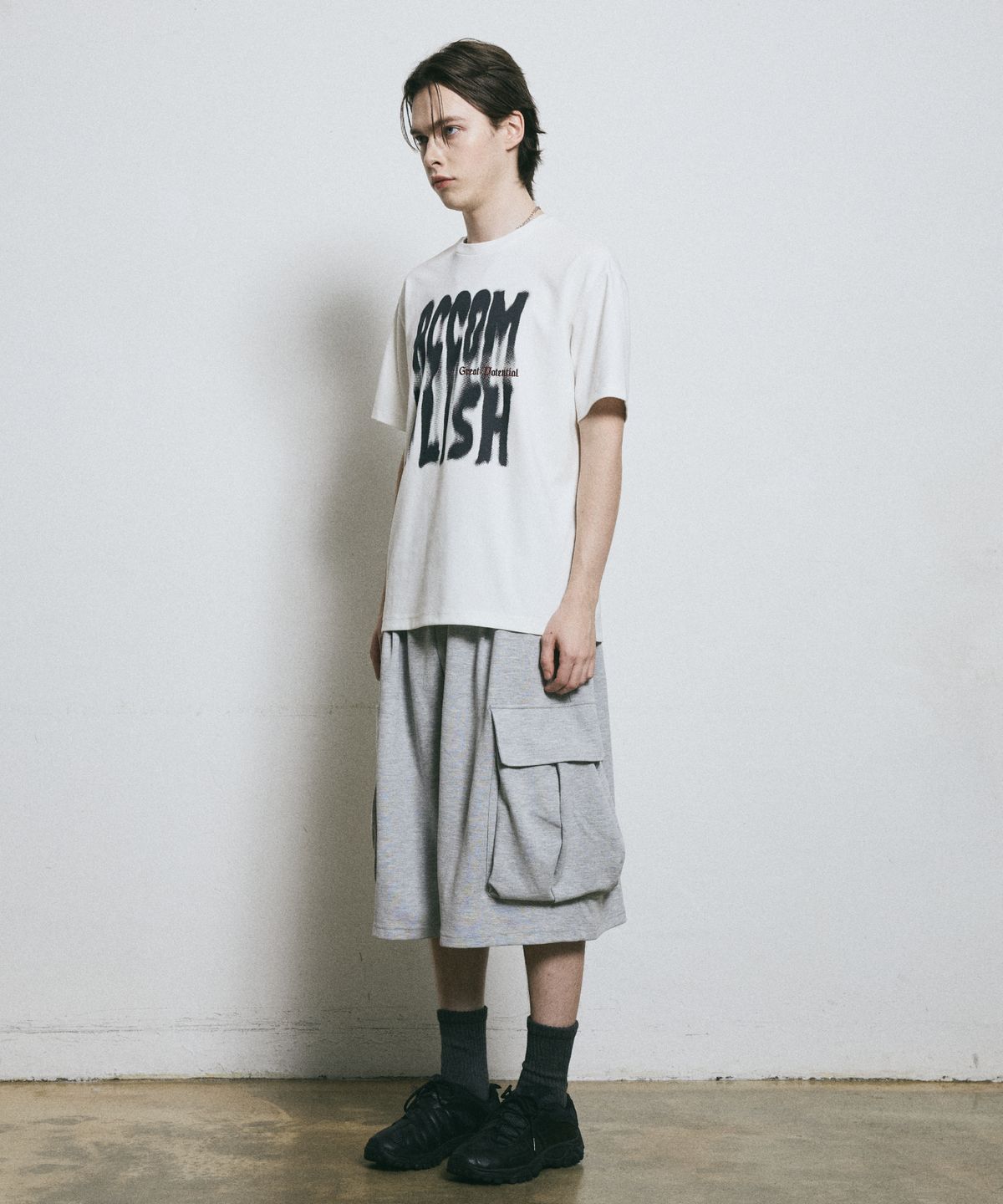 벙커버스터(BUNKERBUSTER) 페이드 그래픽 레터 반팔티 MQ2TU252_OFF WHITE