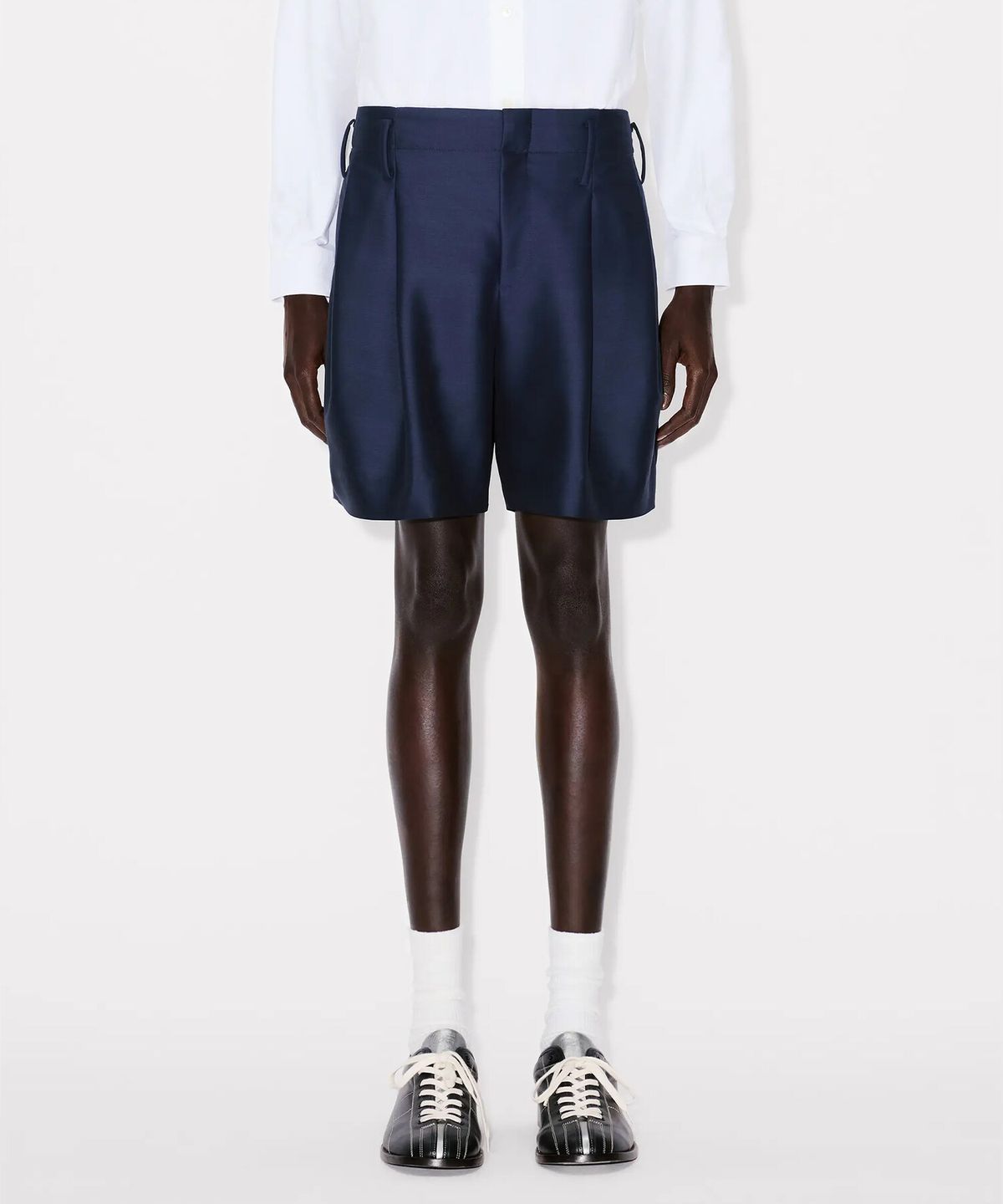 겐조(KENZO) 남성 26SS 테일러드 쇼츠_K265AMP110NYA