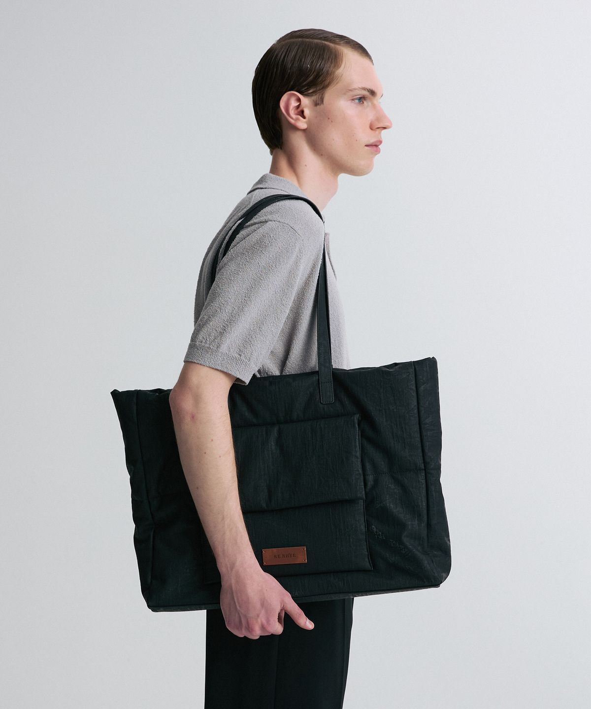 리이 맨(RERHEE MEN) CRACK DETAILED TOTE BAG