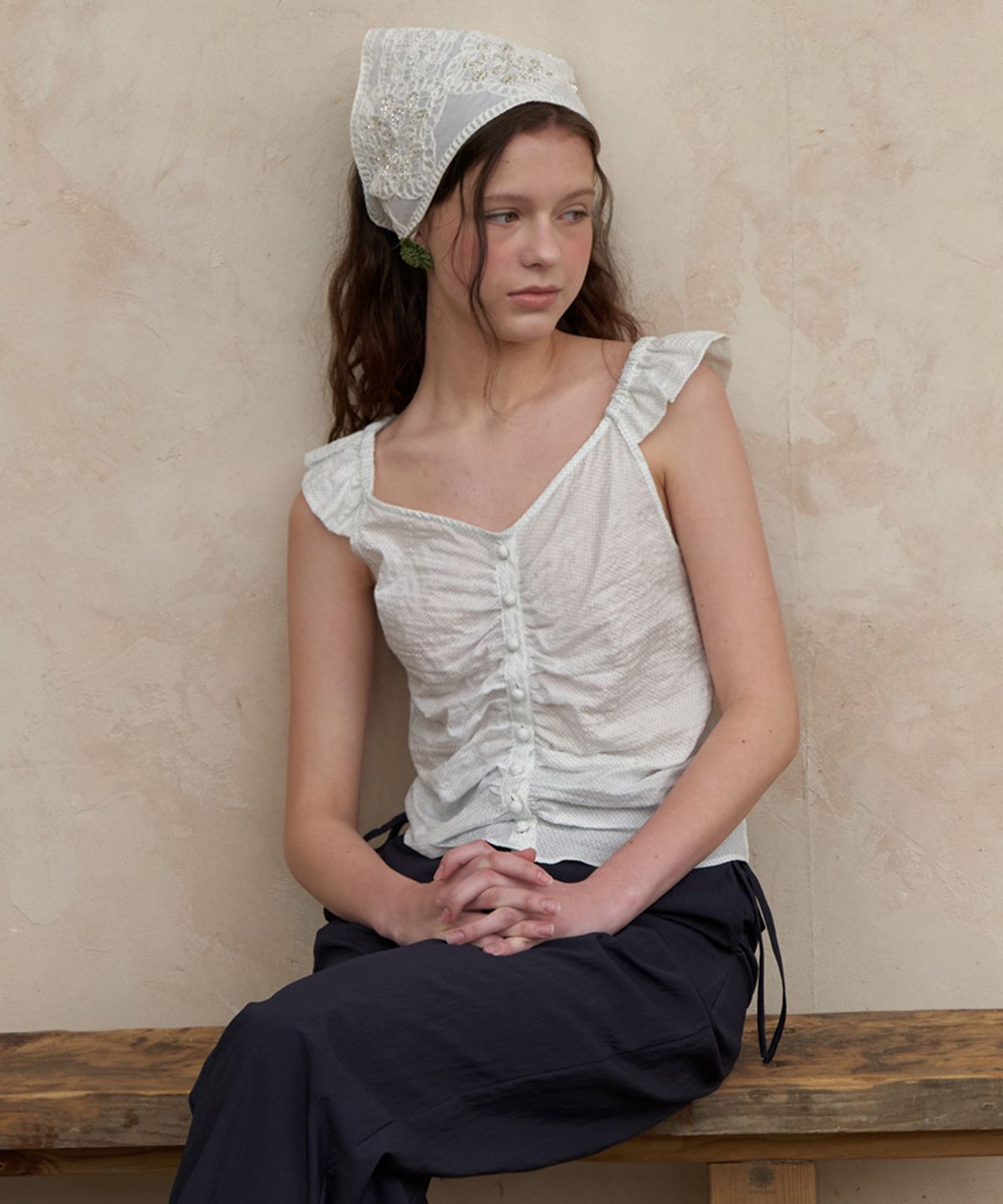 뮈르뮈르(MURMURE) 알마르 셔링 도트 블라우스_Almar Blouse_3colors