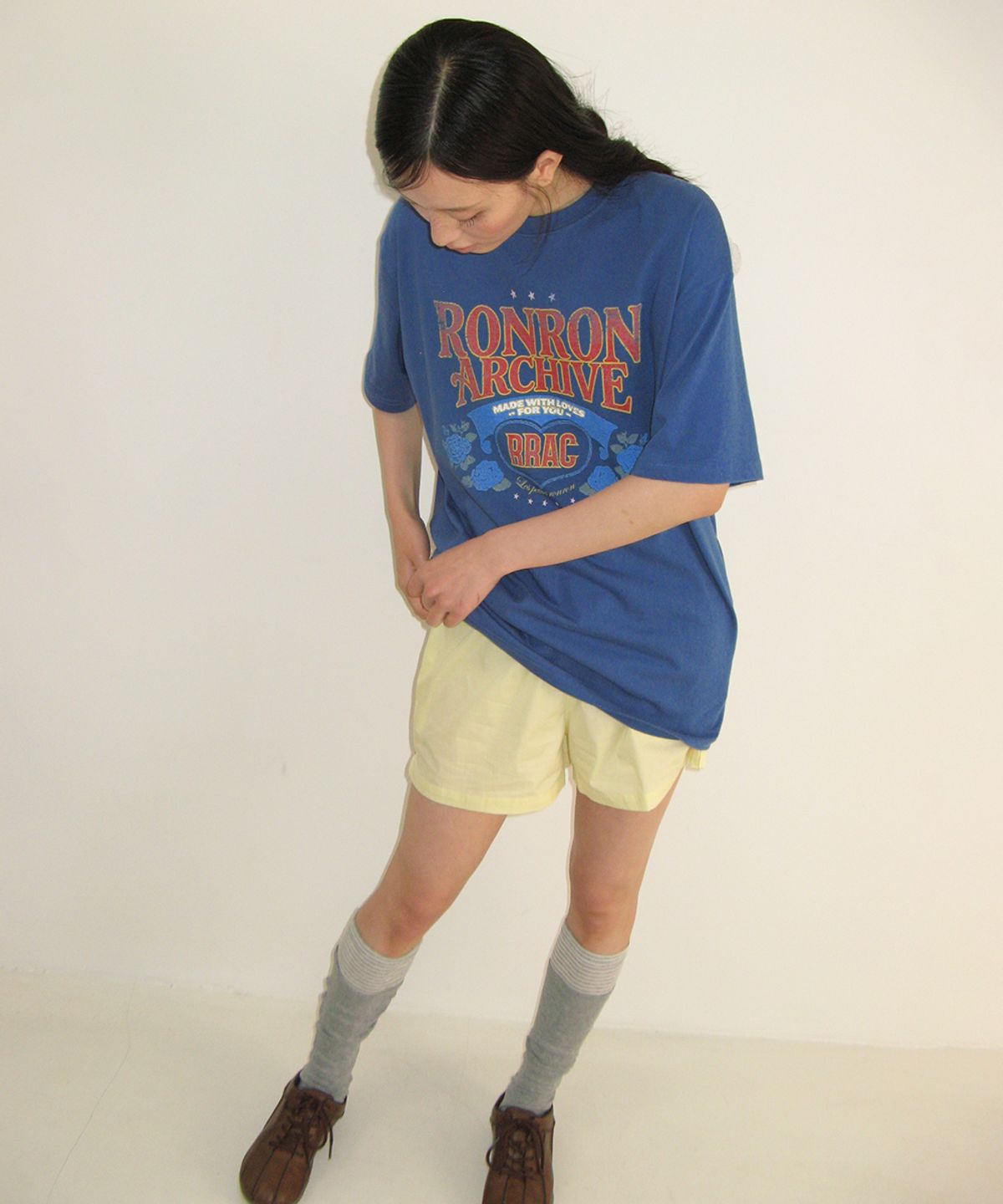 론론(RONRON) ROSE RRAC OVER FIT T SHIRT VINTAGE BLUE