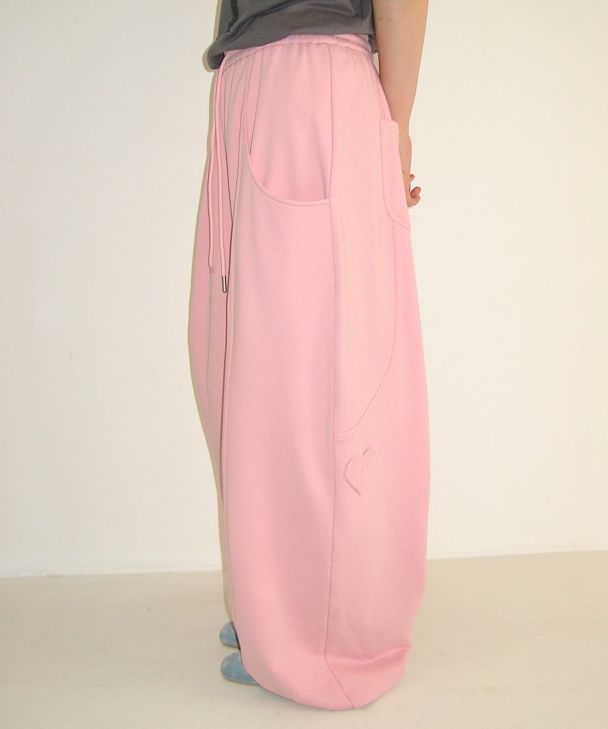 론론(RONRON) MINI HEART BALLOON JOGGER PANTS SOFT PINK