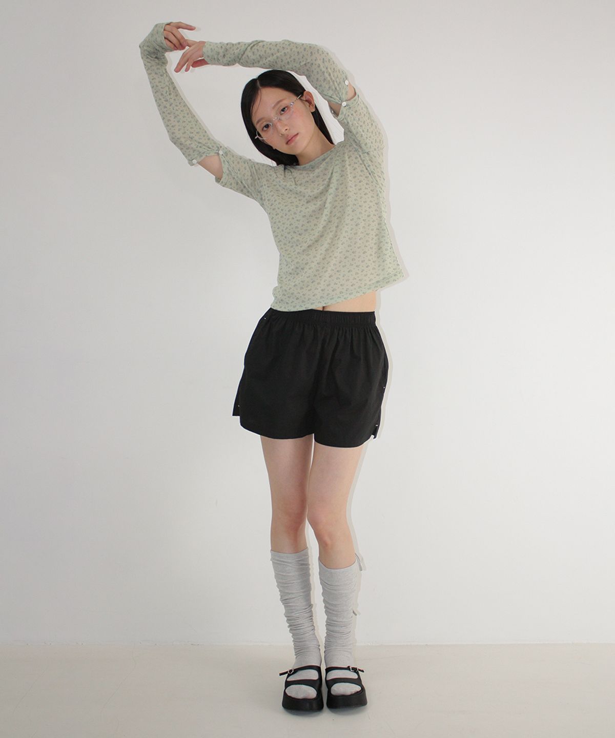 론론(RONRON) LOGO STRING KNEE SOCKS GREY