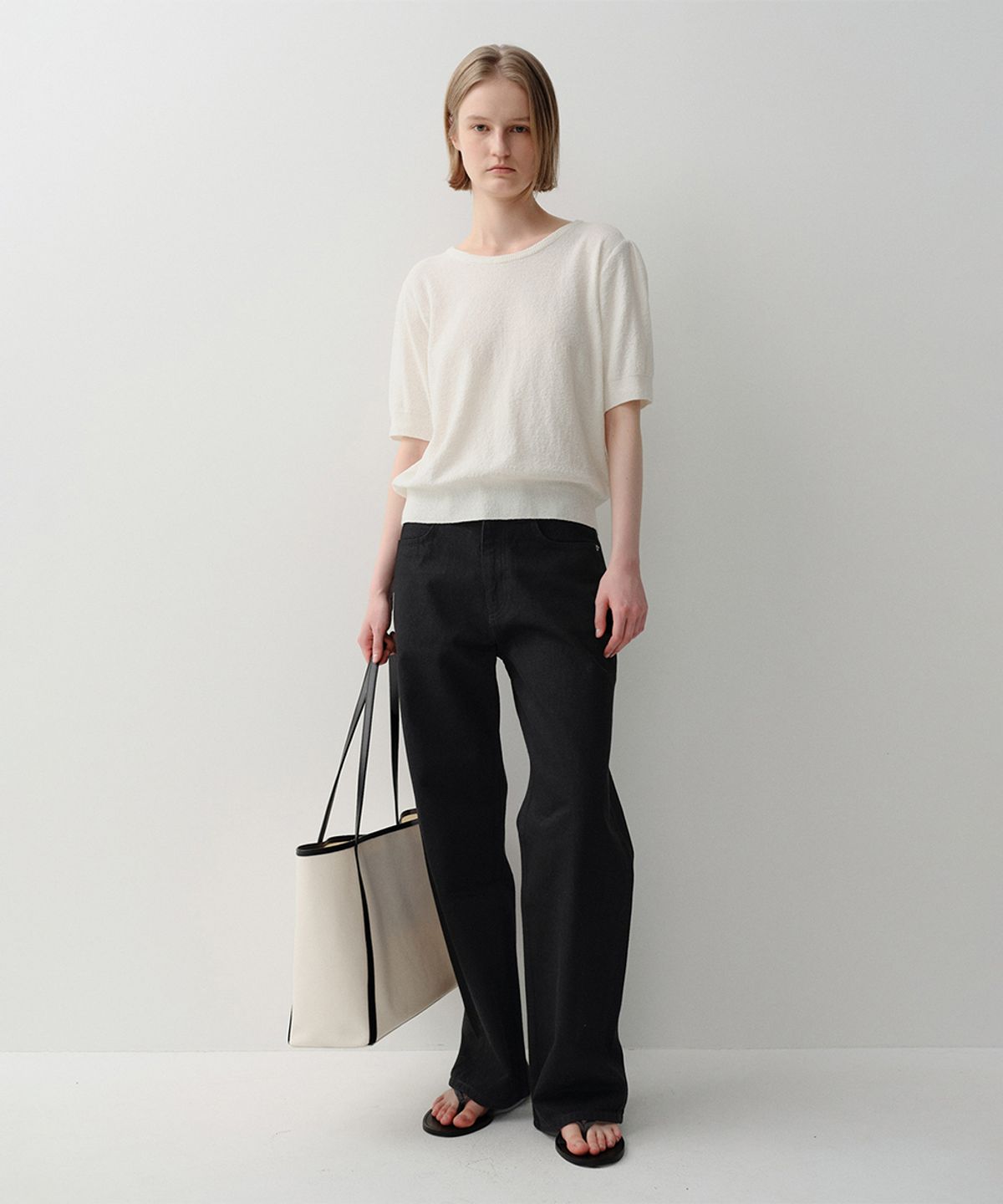 이아(EAAH) GLEN BOUCLE KNIT TOP (WHITE)