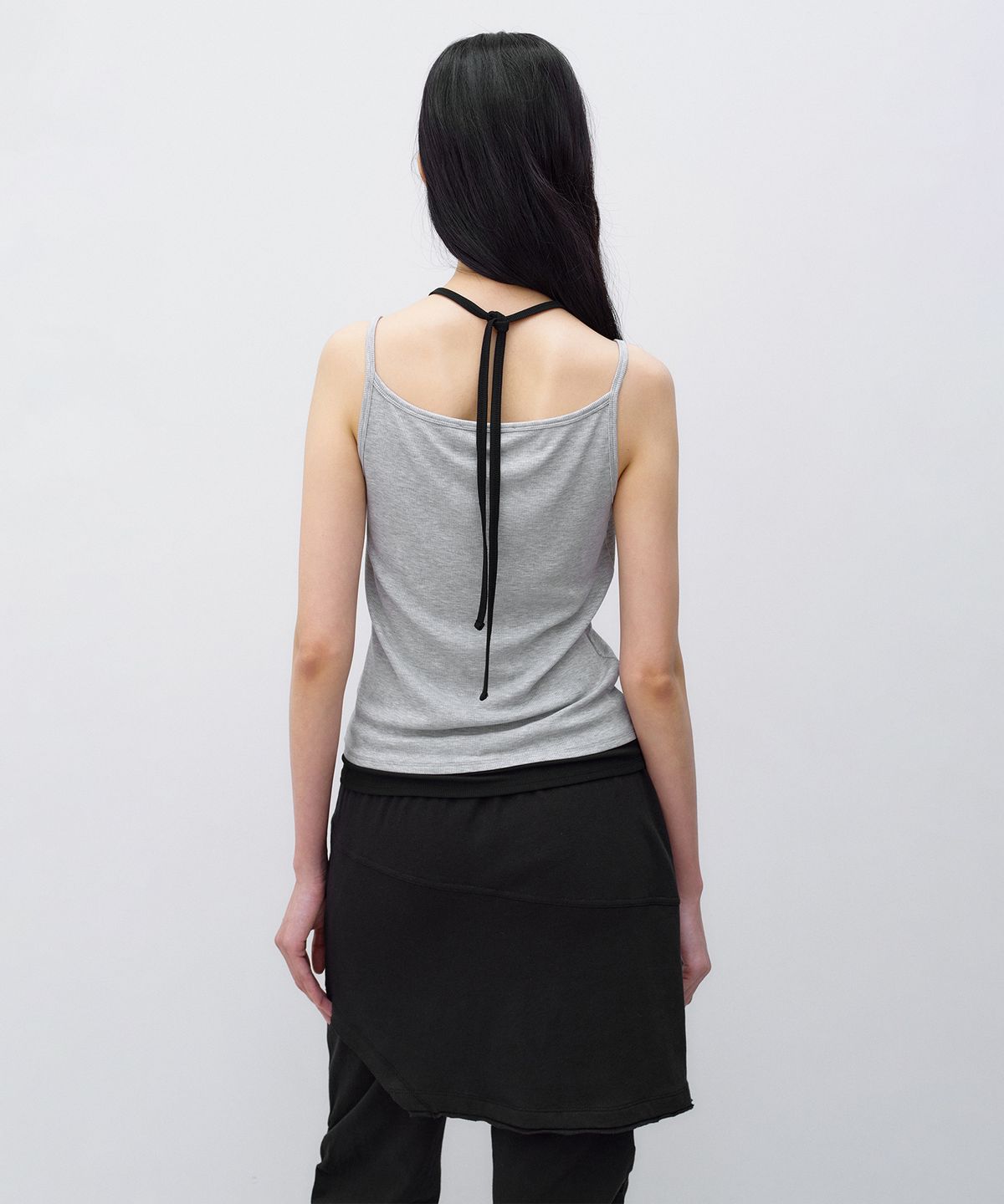 인사일런스 우먼(INSILENCE WOMEN) 레이어드 헨리넥 슬리브리스 MELANGE GREY