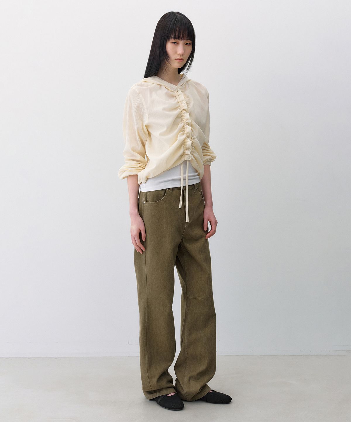 인사일런스 우먼(INSILENCE WOMEN) 텍스쳐드 셔링 후드 셔켓 LIGHT BEIGE