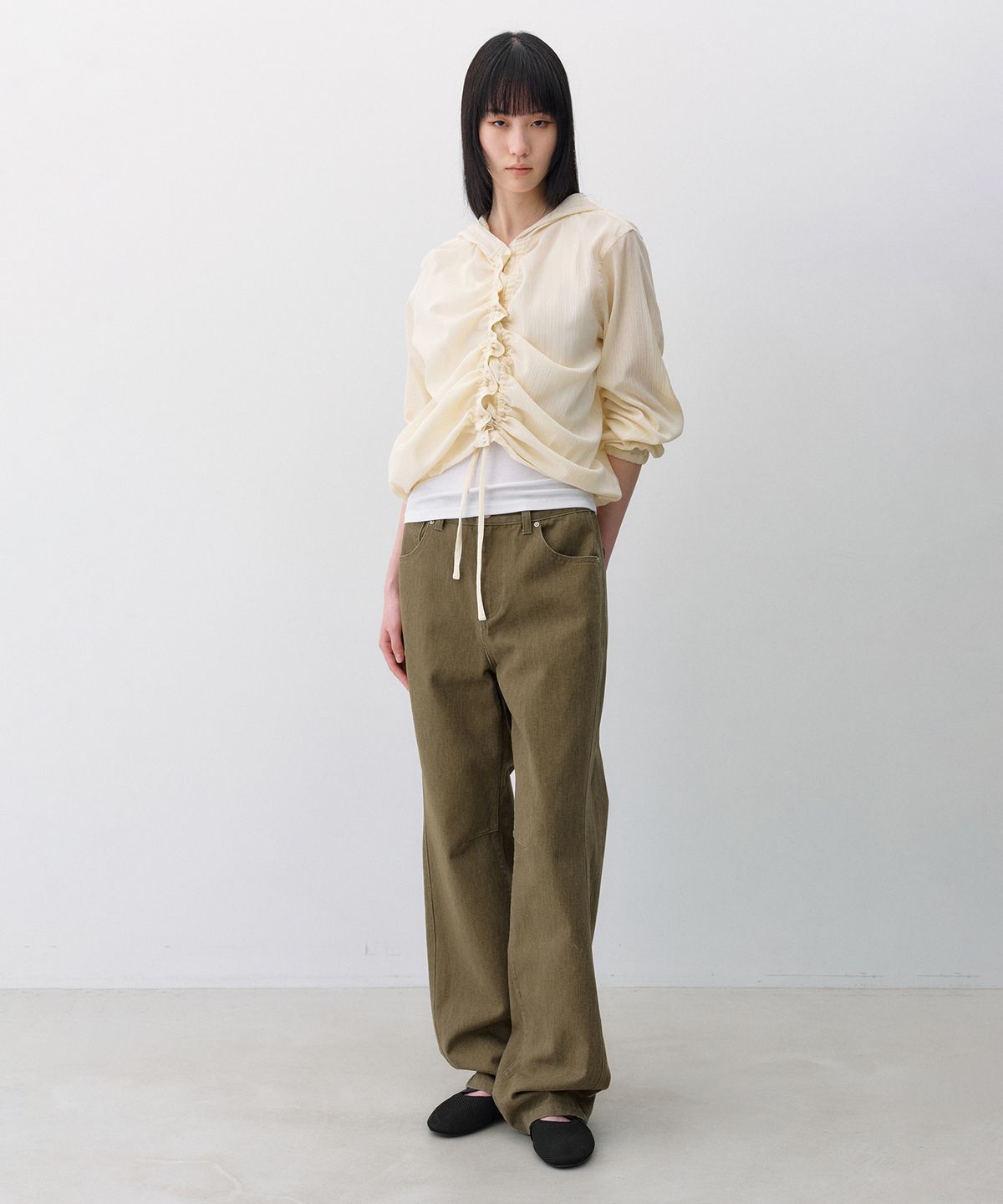 인사일런스 우먼(INSILENCE WOMEN) 텍스쳐드 셔링 후드 셔켓 LIGHT BEIGE