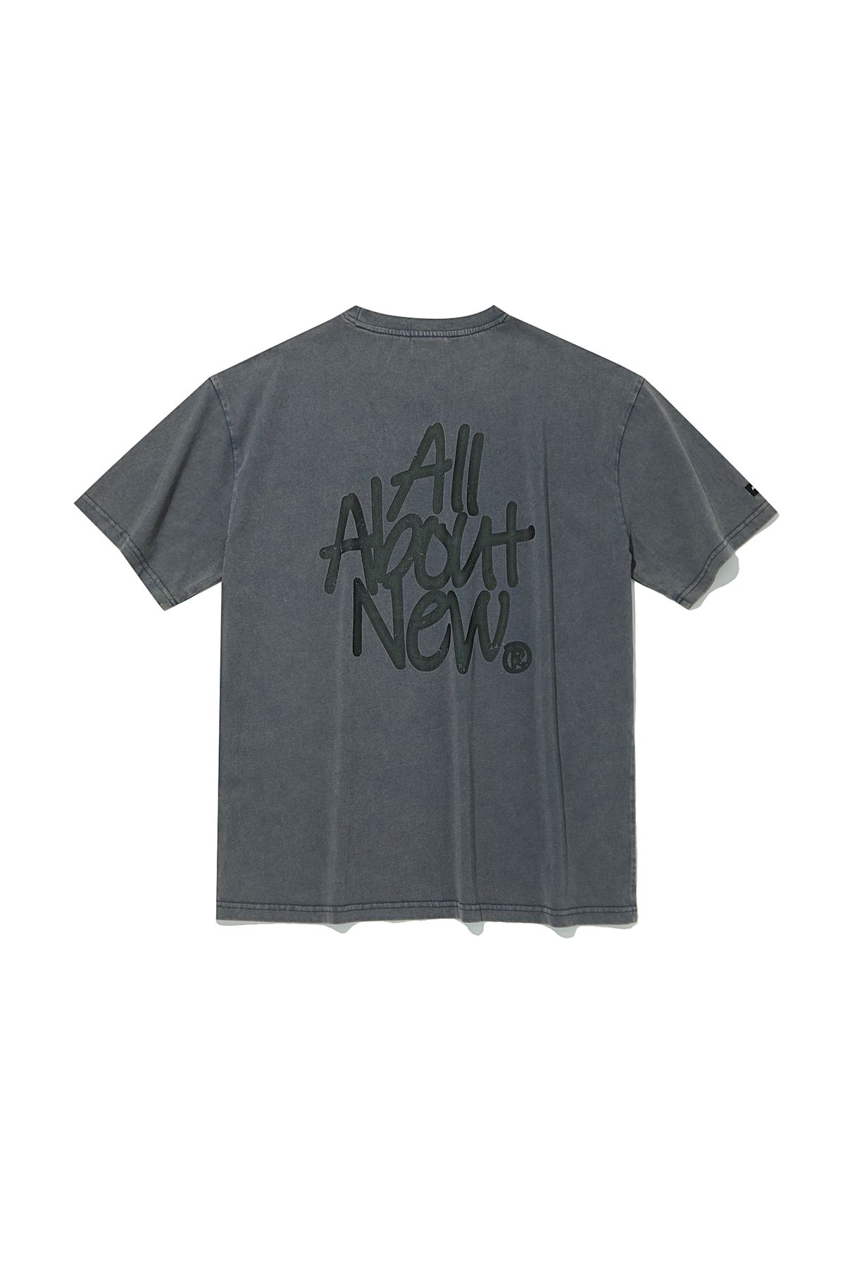 올어바웃뉴(ALL ABOUT NEW) 로고 변형 솔트 워싱 반팔 티셔츠 D블루 ANA2TR40ADB