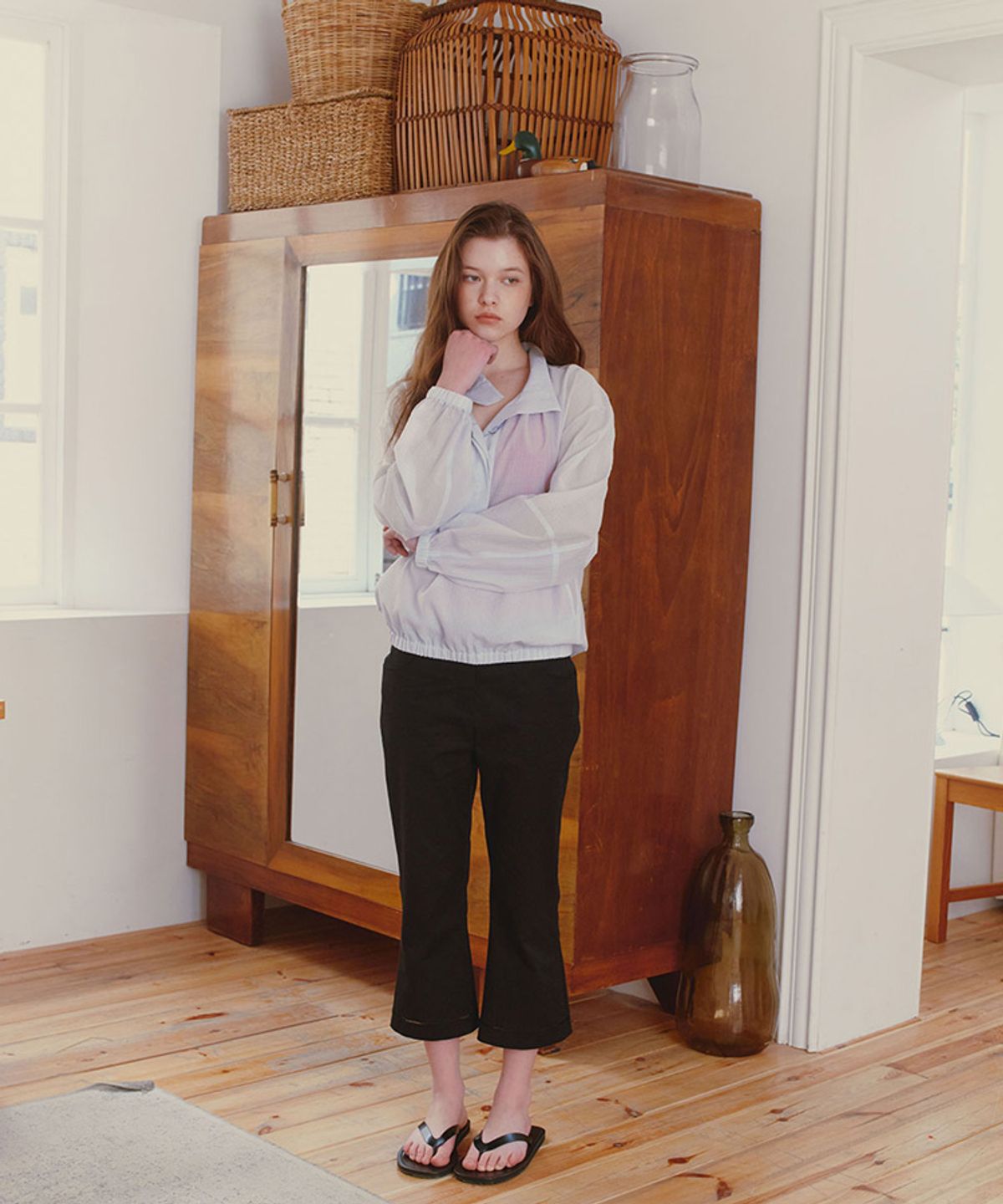 스러움(SEUREOUM) Flare Capri Pants