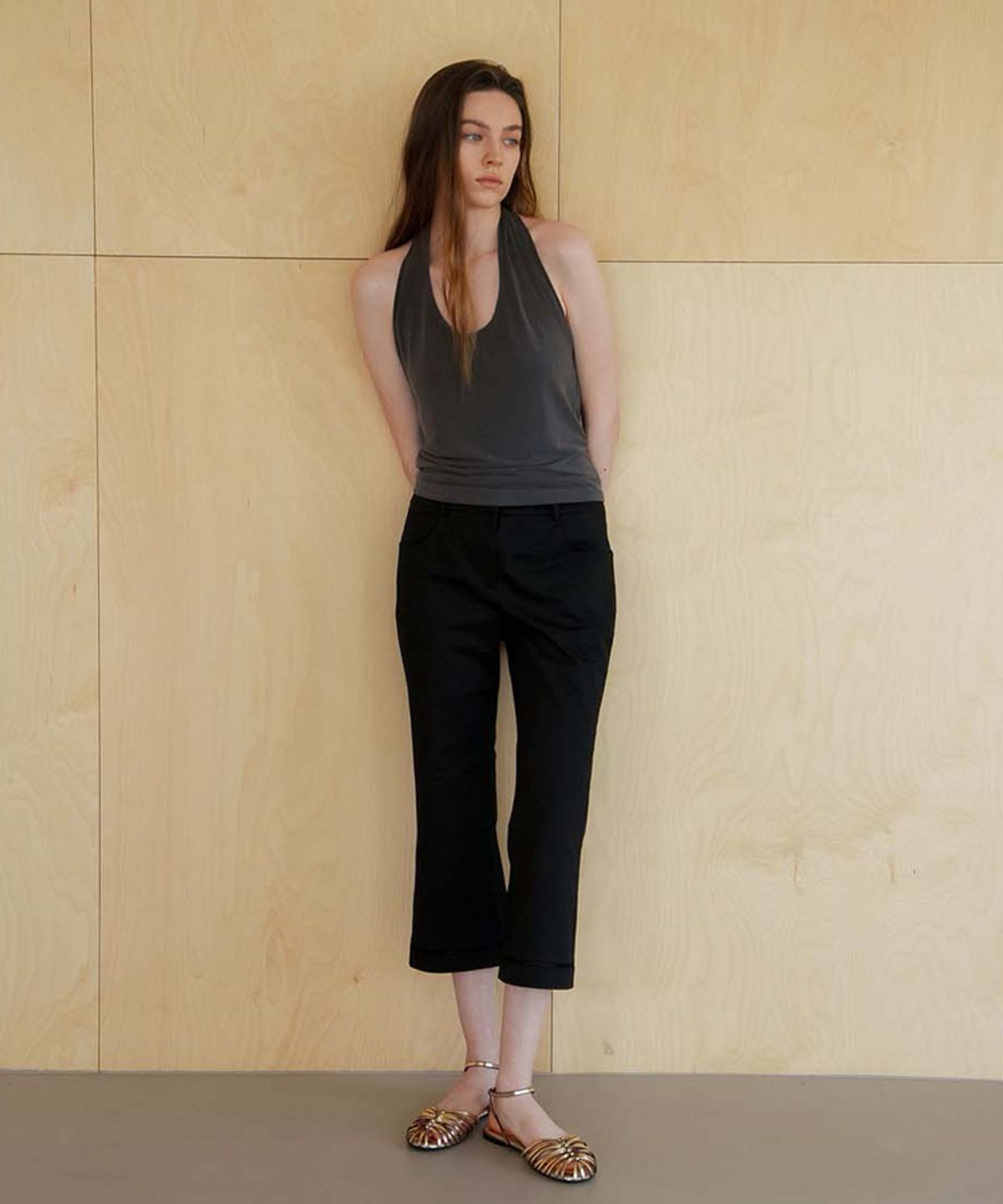 스러움(SEUREOUM) Flare Capri Pants