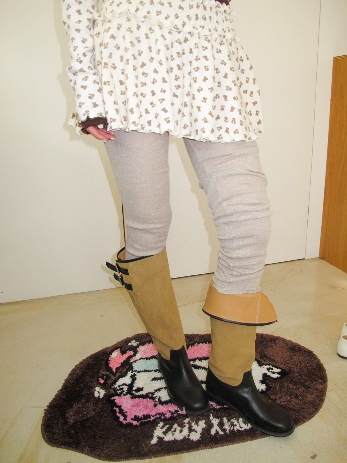 구름킴(GULEMKIM) Bell leggings (chocolate)