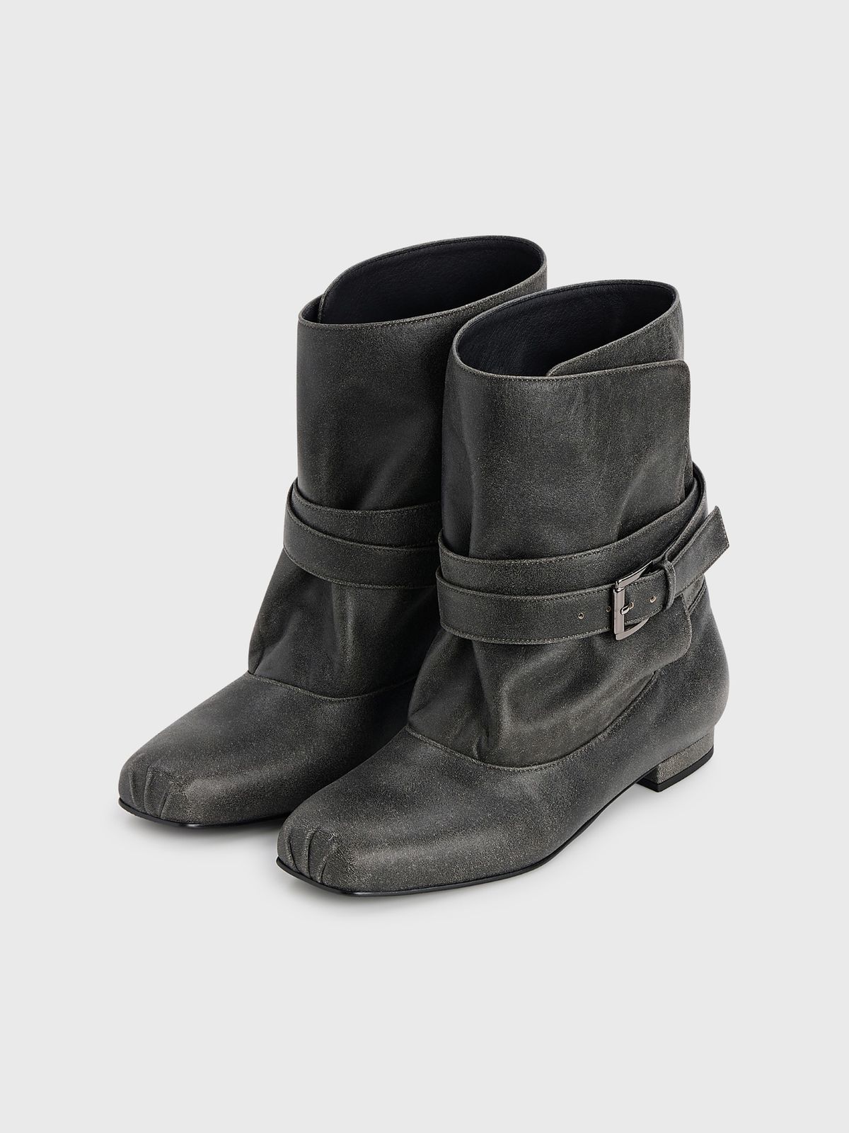 잡화룸(JABHUAROOM) RAW SQUARE ANKLE BOOTS